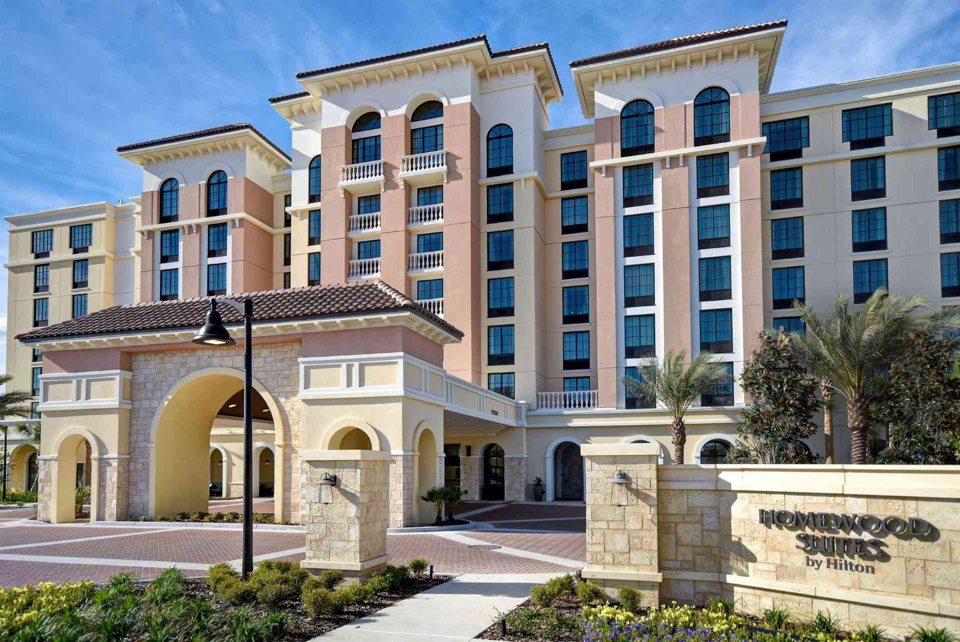 Homewood Suites by Hilton Orlando at FLAMINGO CROSSINGS Town Center à Winter Garden, FL