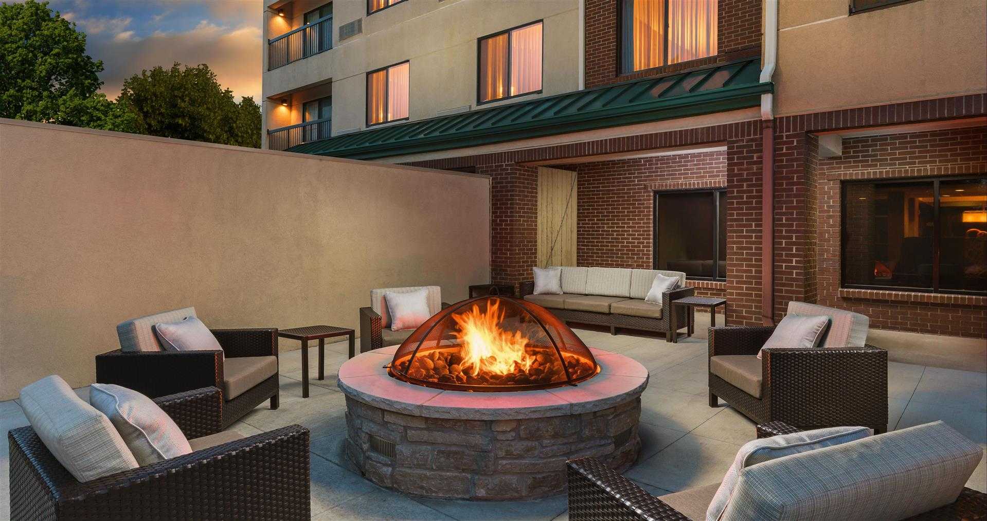 Courtyard by Marriott Chicago Bloomingdale, Bloomingdale, IL