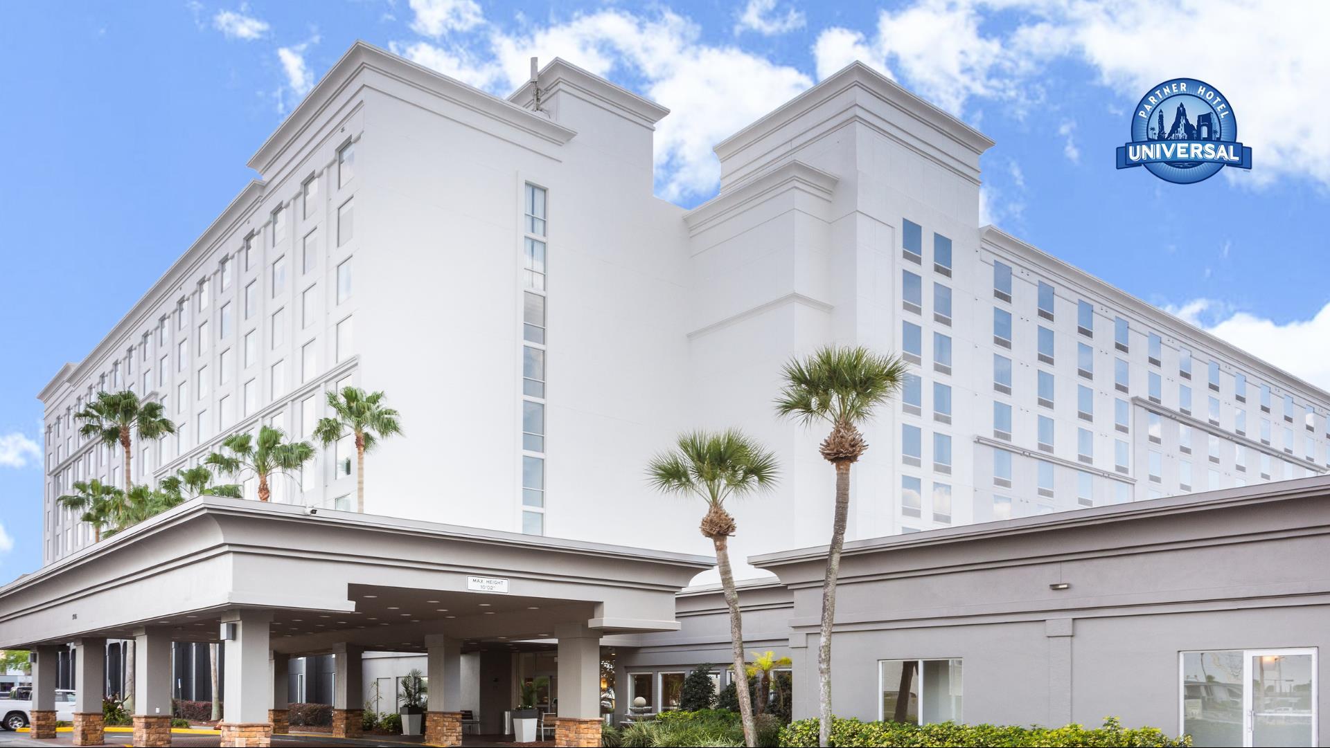 Holiday Inn & Suites Across from Universal Orlando image