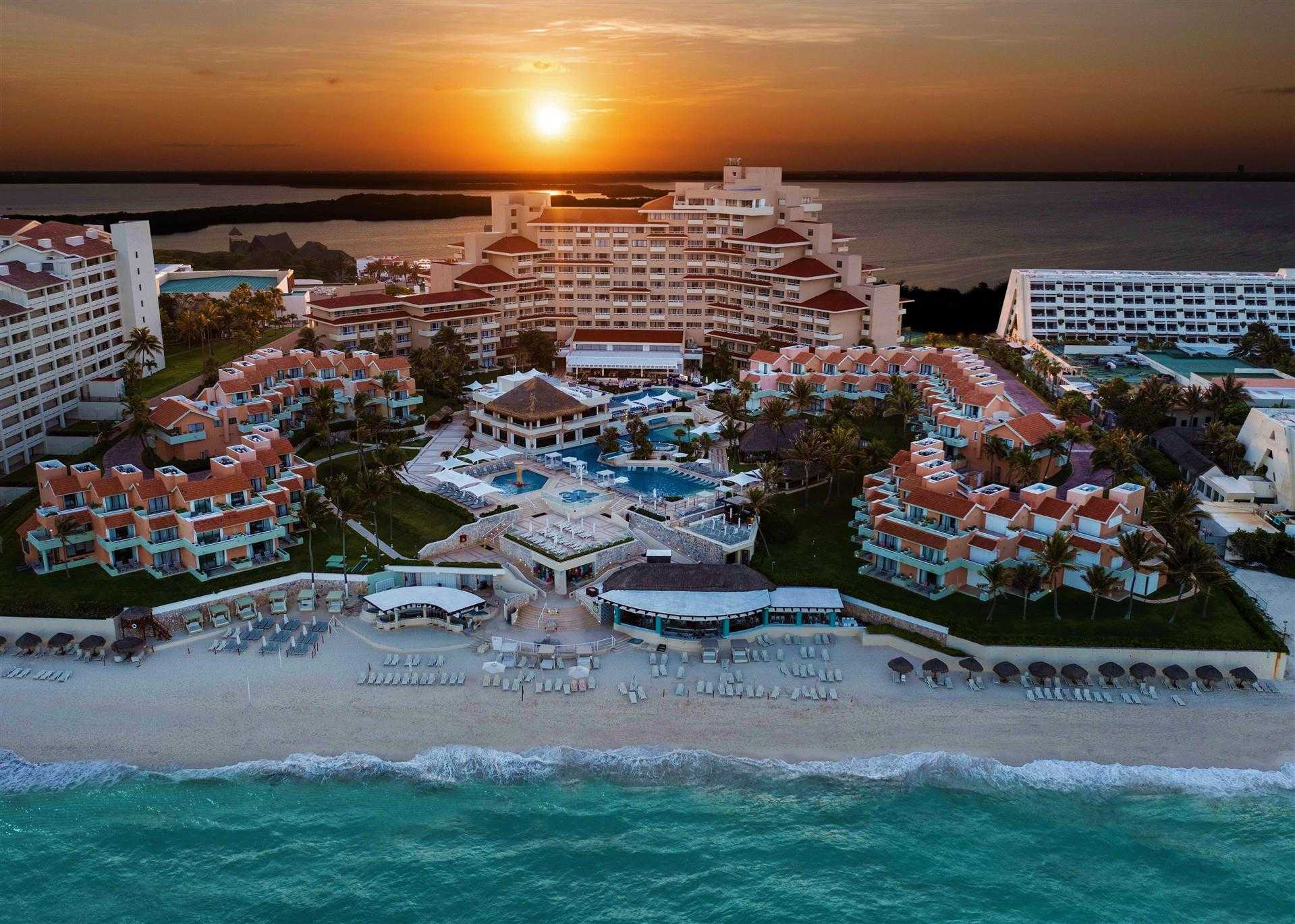 Wyndham Grand Cancun All Inclusive Resort & Villas a Cancun, MX