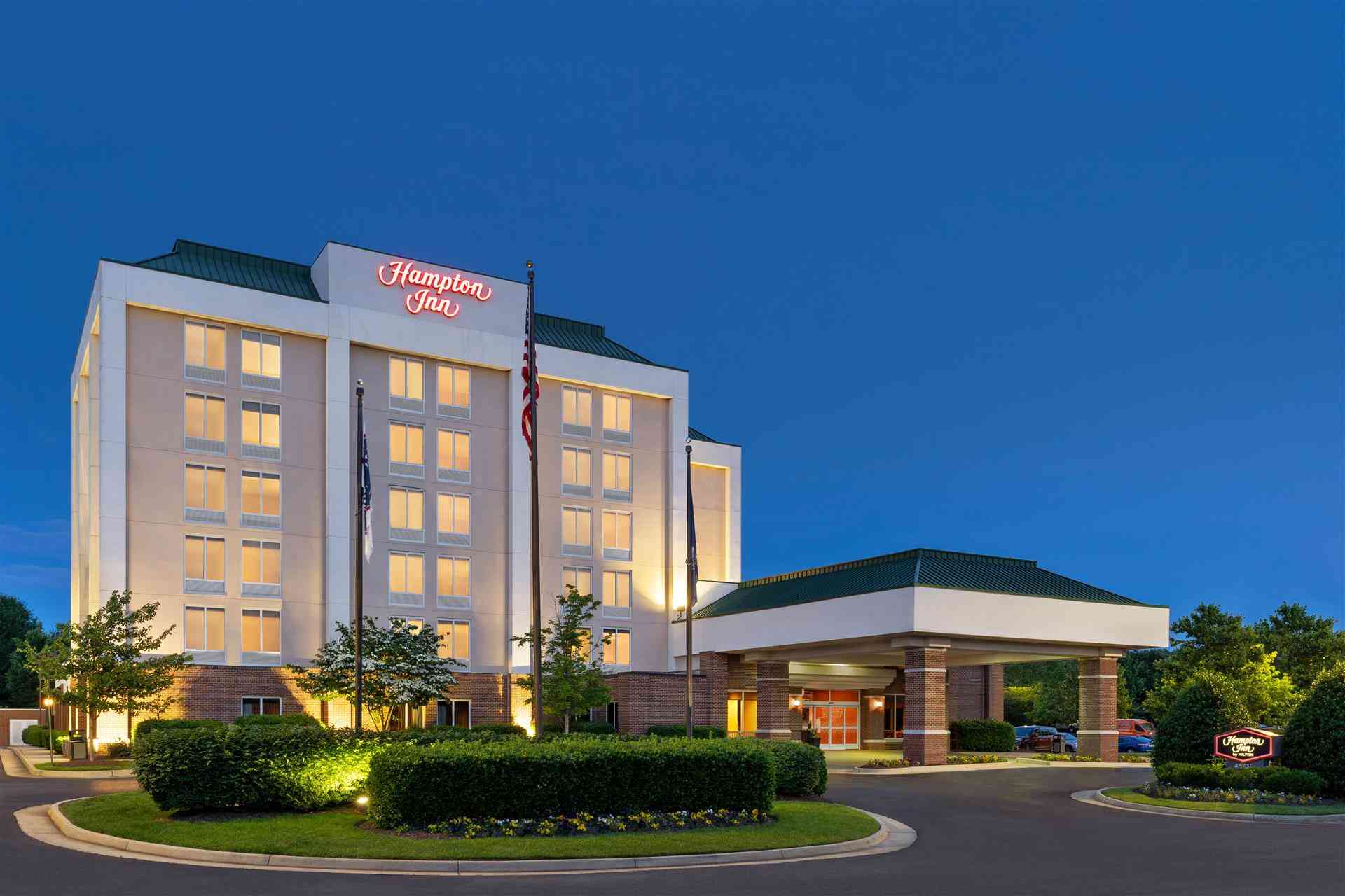 Hampton Inn Dulles/Cascades in Sterling, VA