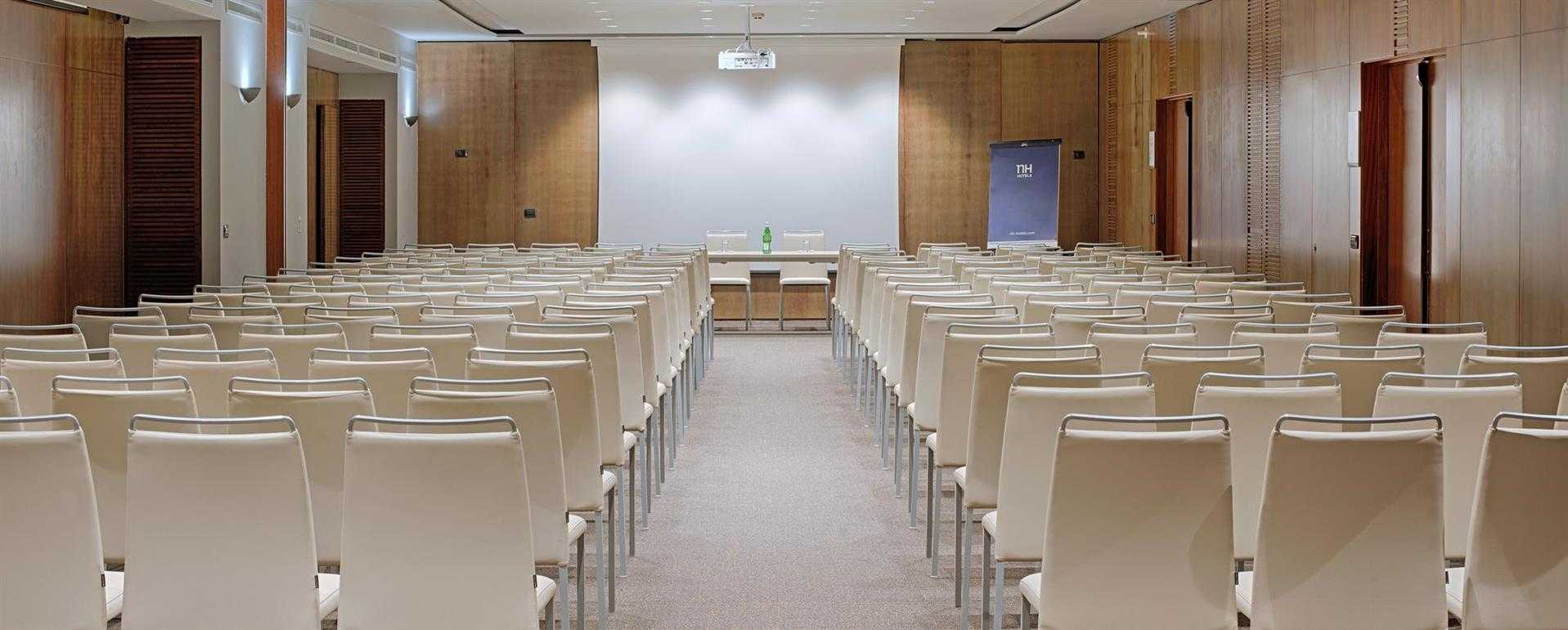 NH Napoli Panorama in Naples, IT