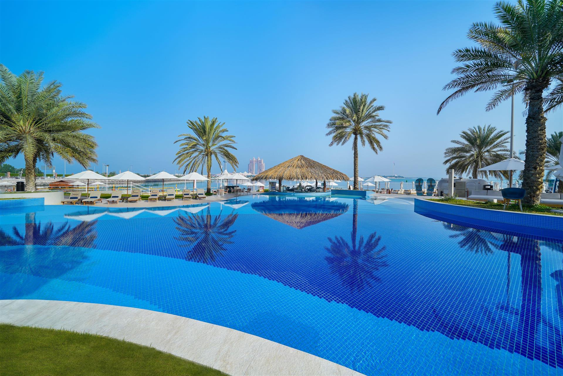 Radisson Blu Hotel & Resort, Abu Dhabi Corniche image