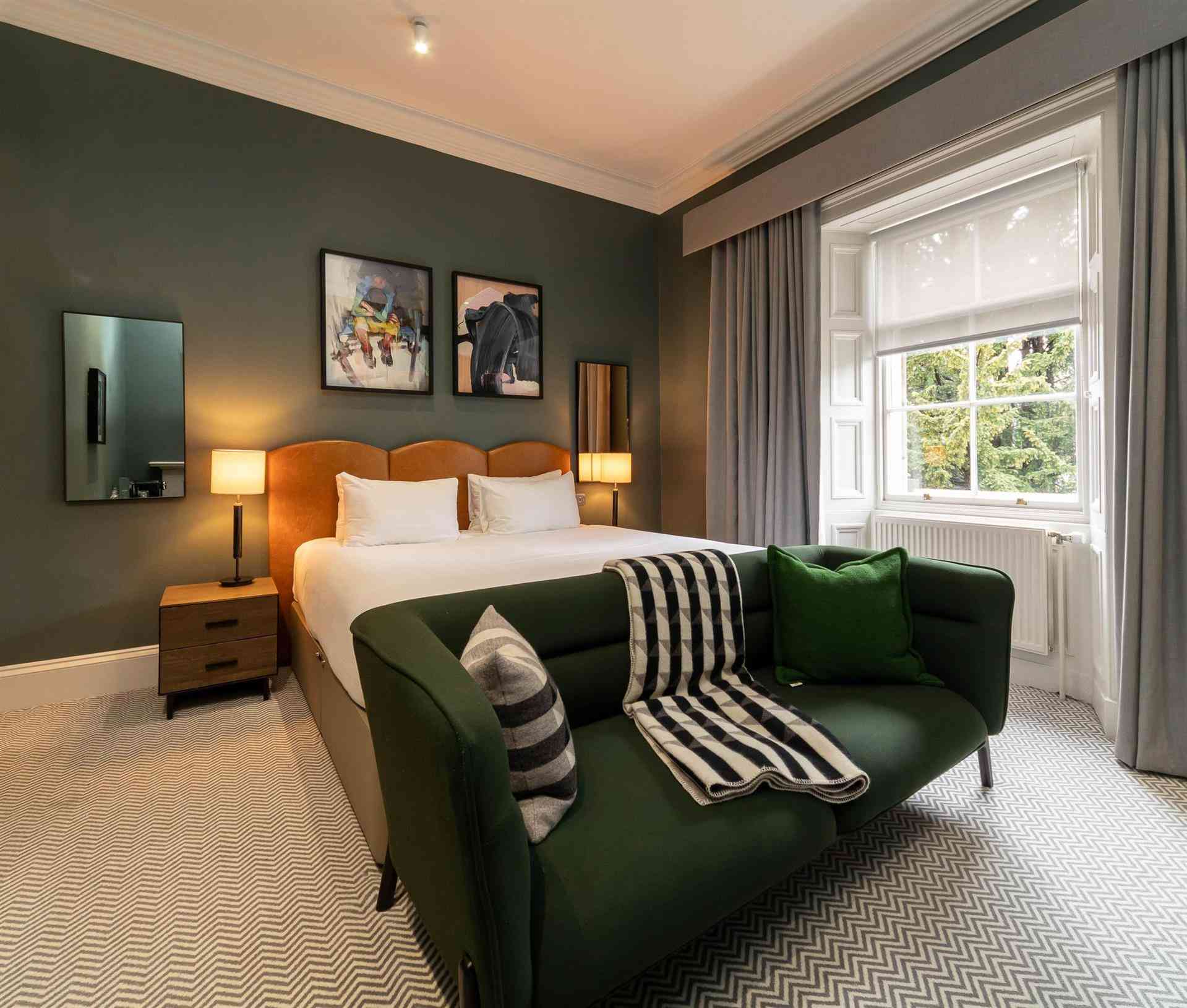 The Scott в Edinburgh, GB1