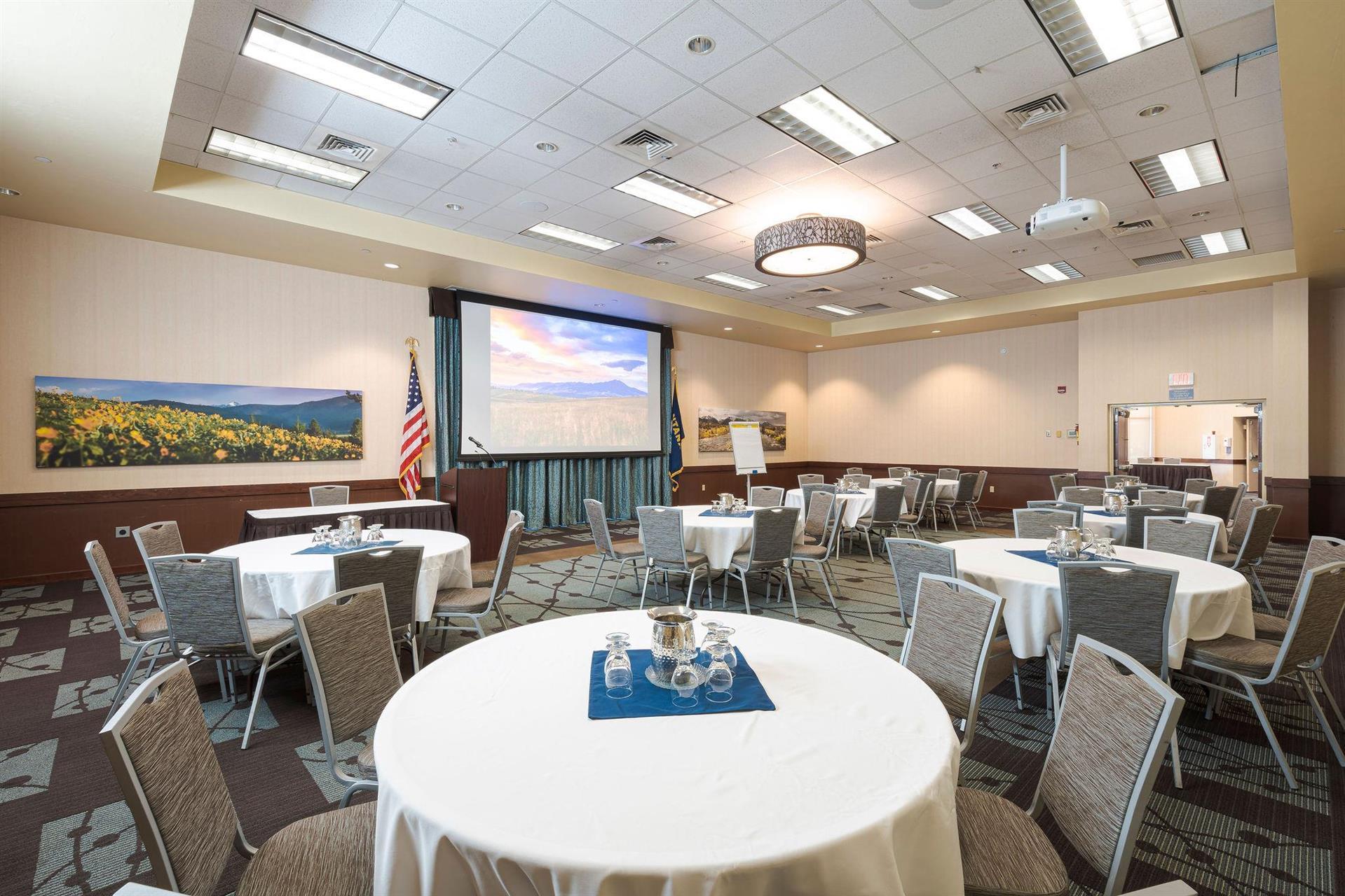 Изображение помещения для встречи