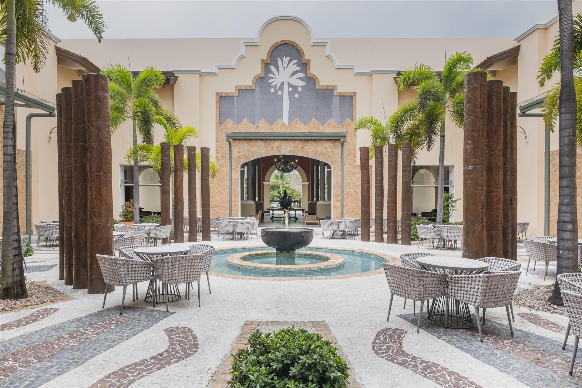 รูปสถานที่จัดงาน