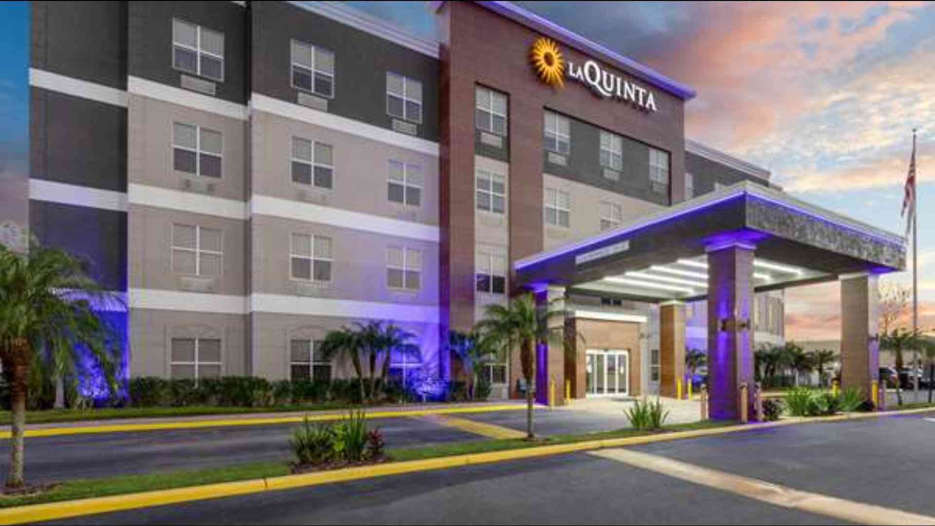 La Quinta Inn & Suites by Wyndham Tampa Central in Tampa, FL