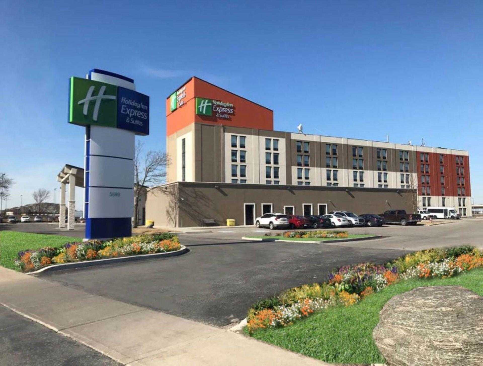 Holiday Inn Express & Suites Toronto Airport West i Mississauga, ON