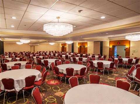 Twenty-Three03 en Wauwatosa, WI