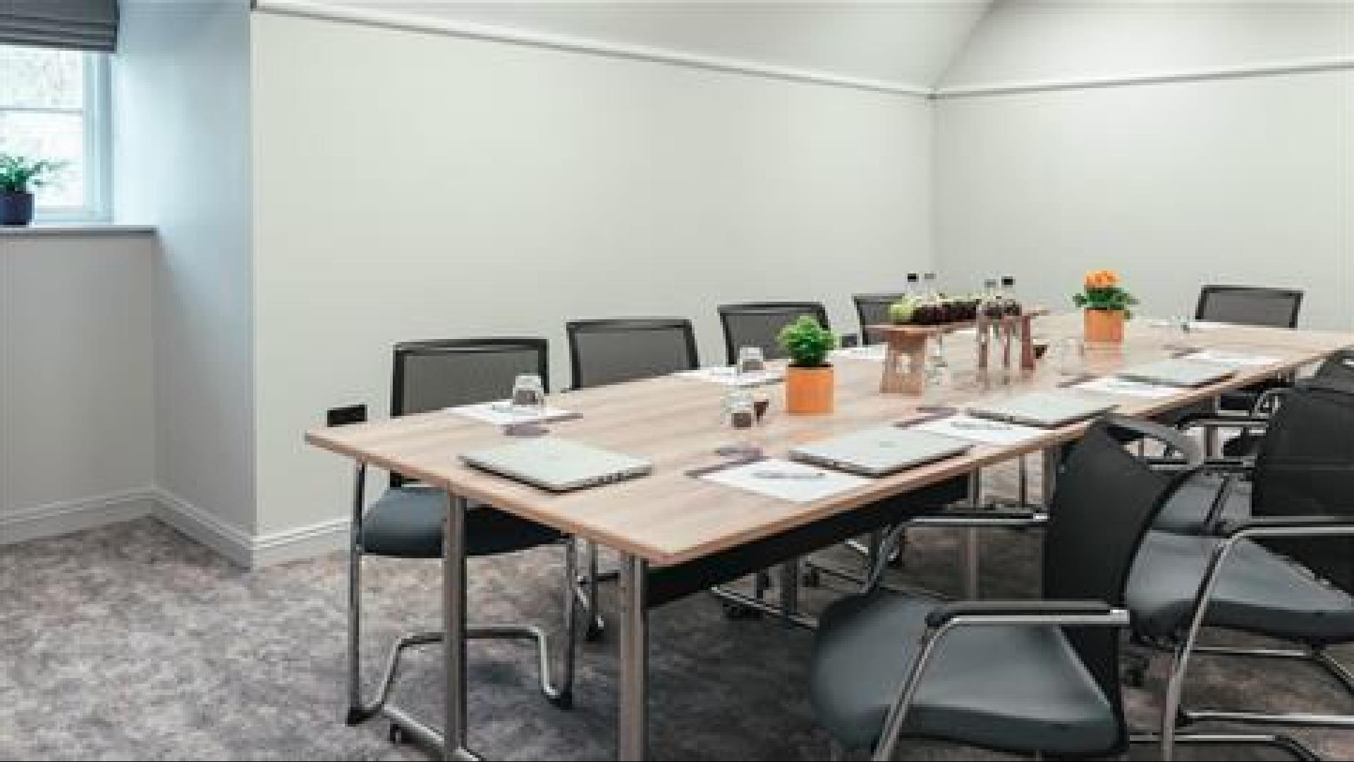 Изображение помещения для встречи