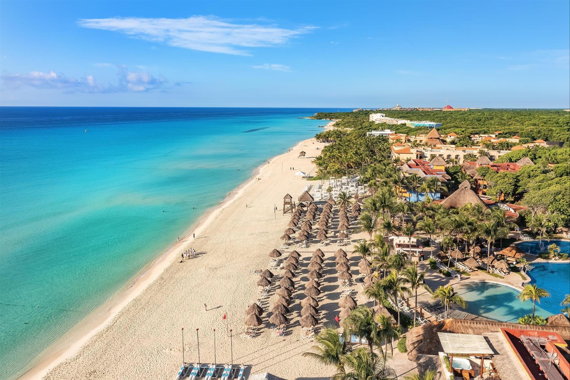 Iberostar Waves Tucán image