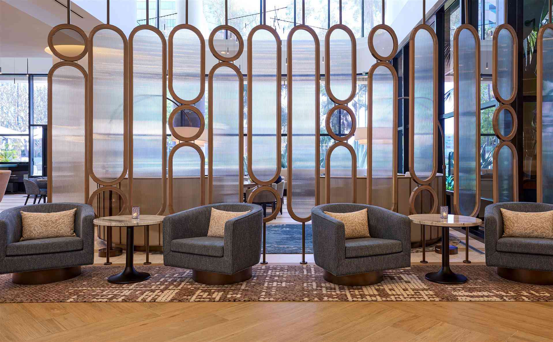 Marriott Long Beach Downtown в Long Beach, CA