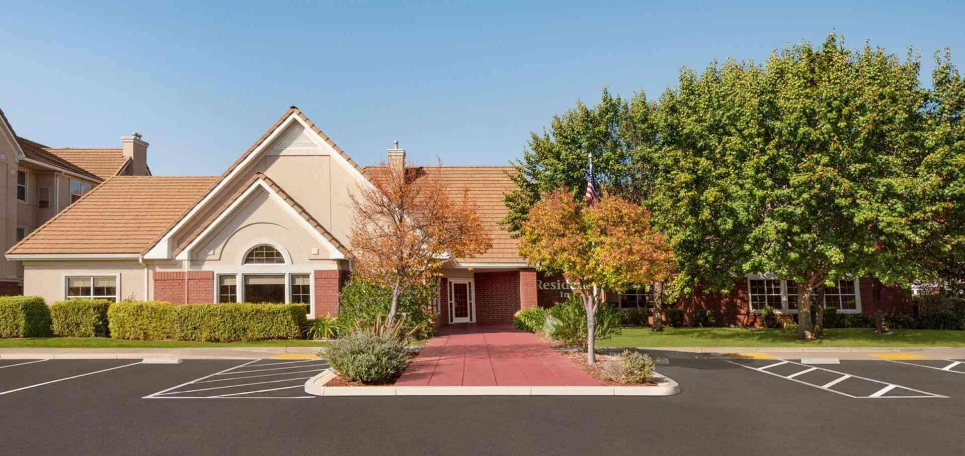 Residence Inn by Marriott San Jose South/Morgan Hill в Morgan Hill, CA