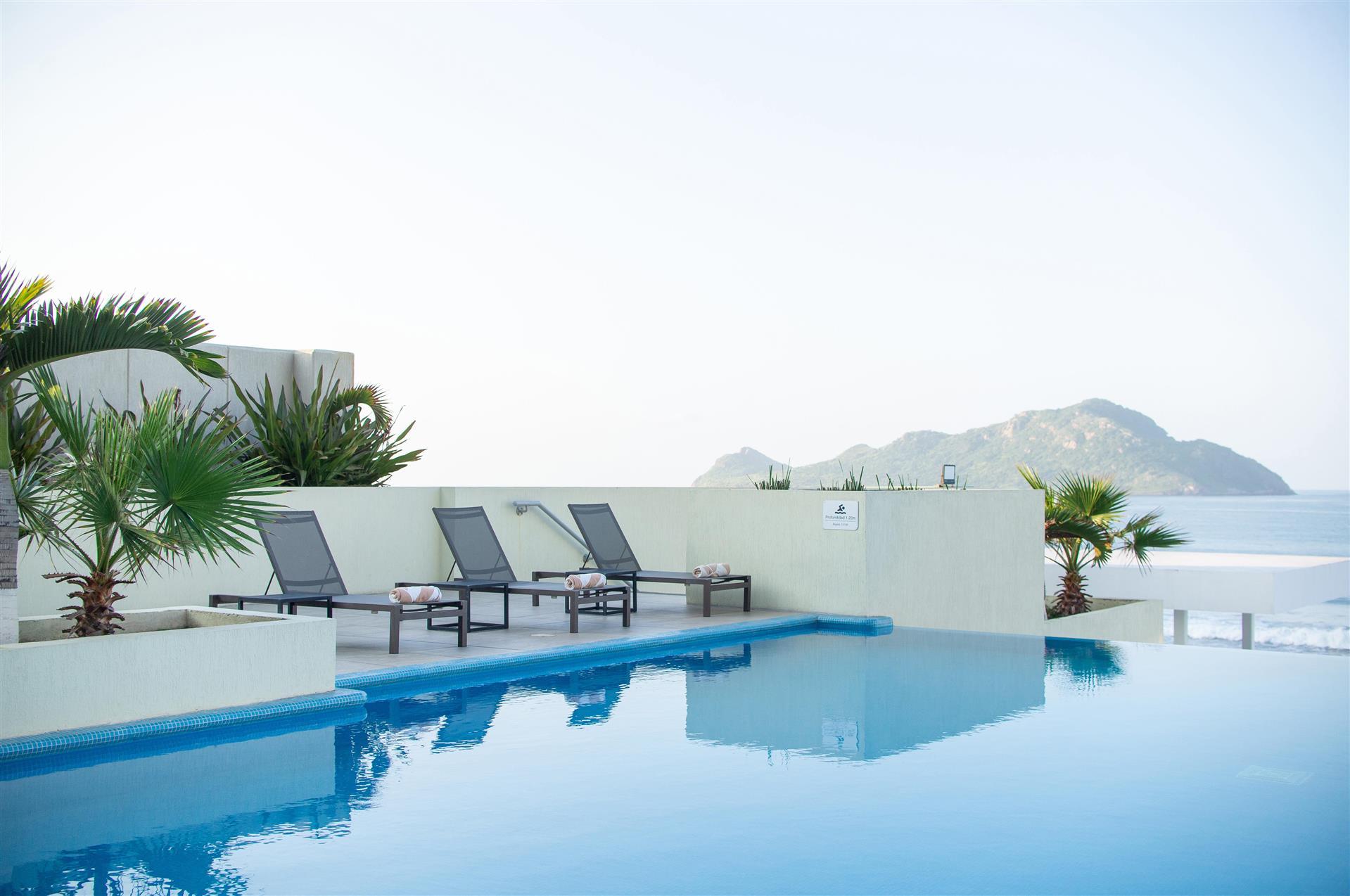 Doubletree by Hilton Mazatlan image