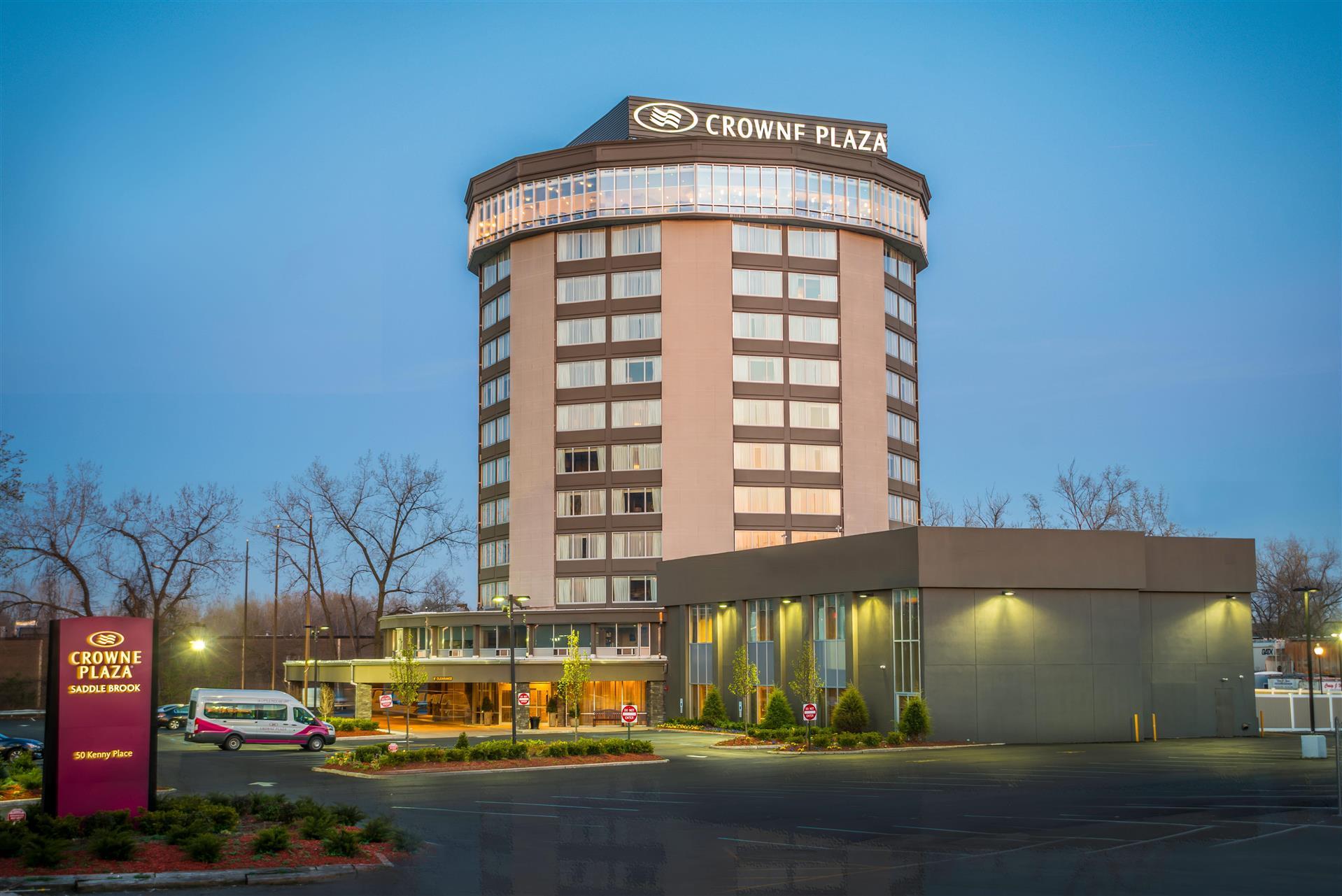 Crowne Plaza Saddle Brook image