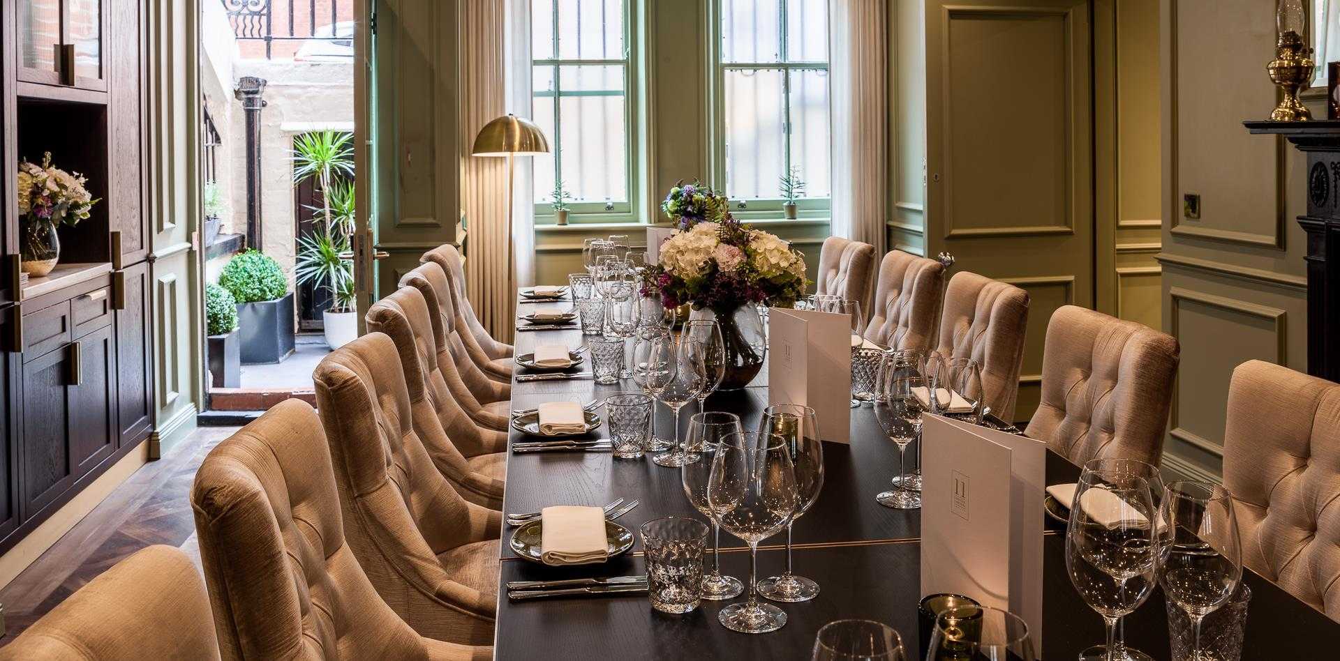 11 Cadogan Gardens i London, GB1