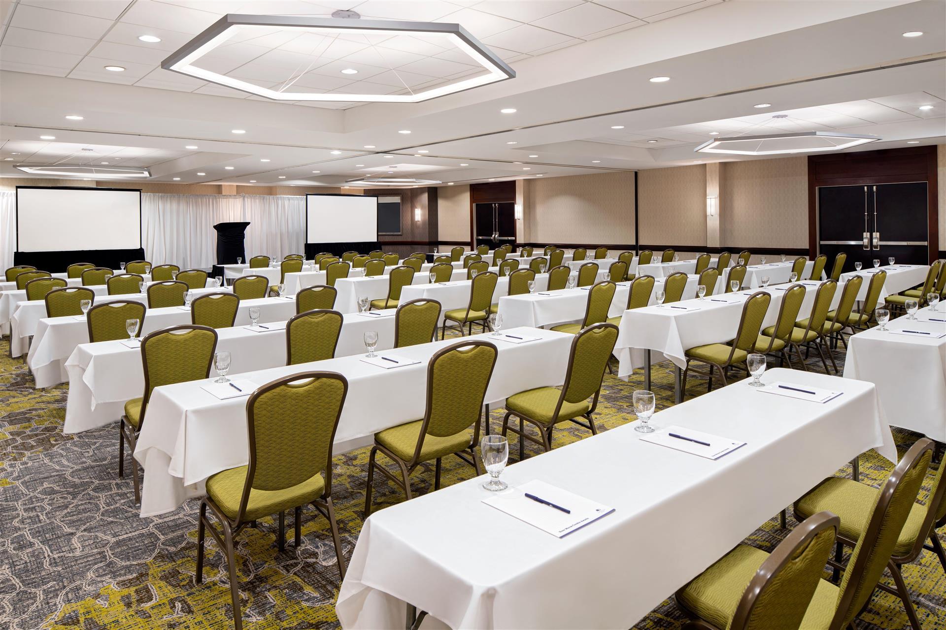DoubleTree Suites by Hilton Hotel Charlotte - SouthPark image