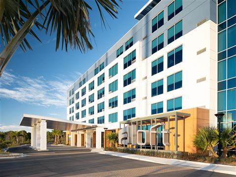 Aloft Orlando Lake Nona and Althea Event Center i Orlando, FL
