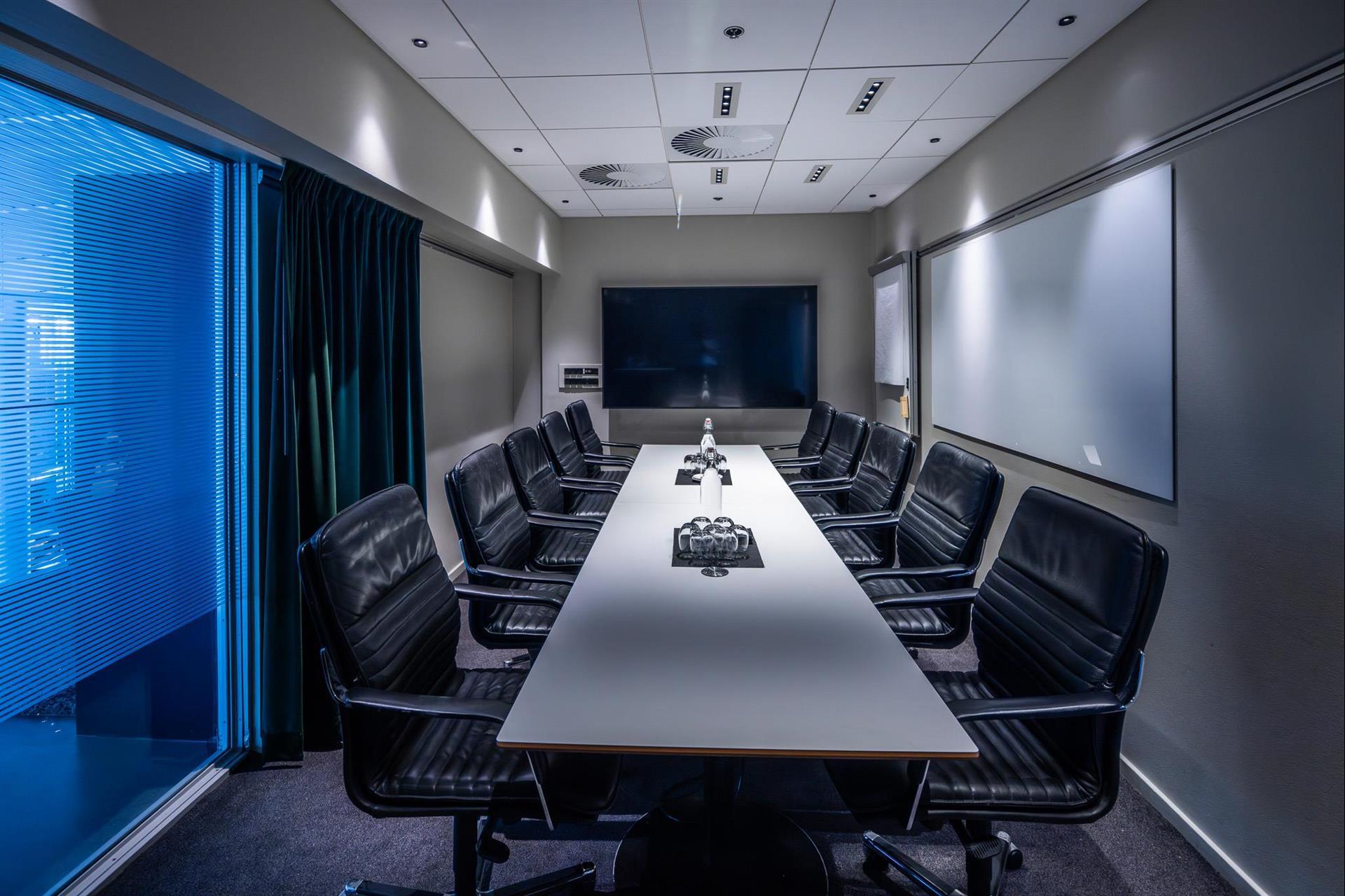 Изображение помещения для встречи