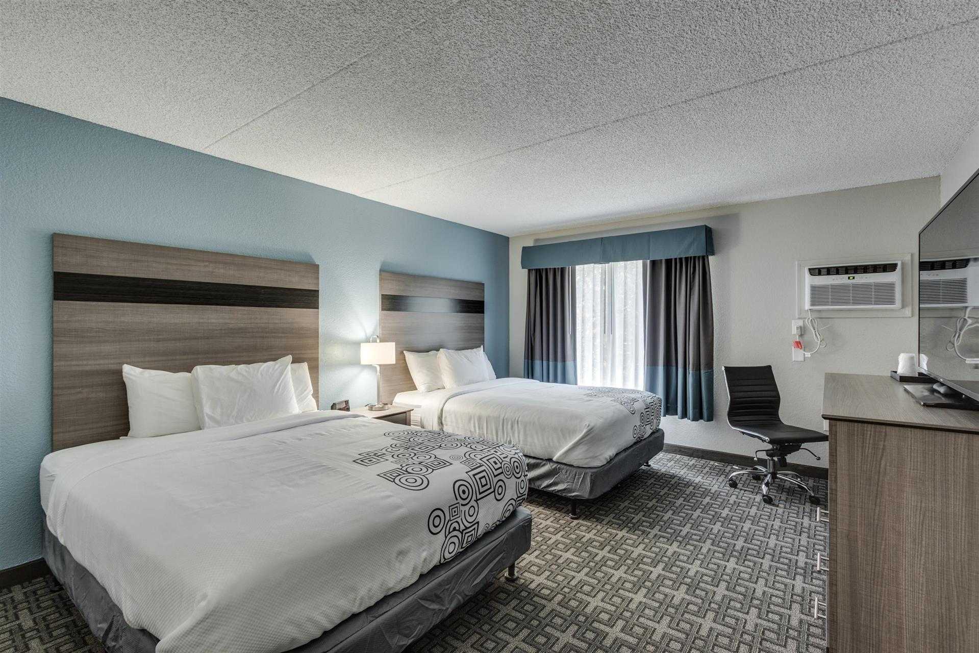 Days Inn & Suites by Wyndham Spokane, Spokane, WA