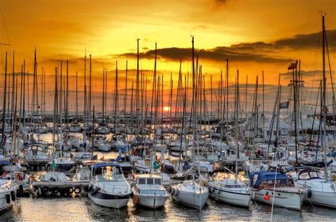 Kıyı Kaçışı: Kalamış Marina'yı Keşfedin