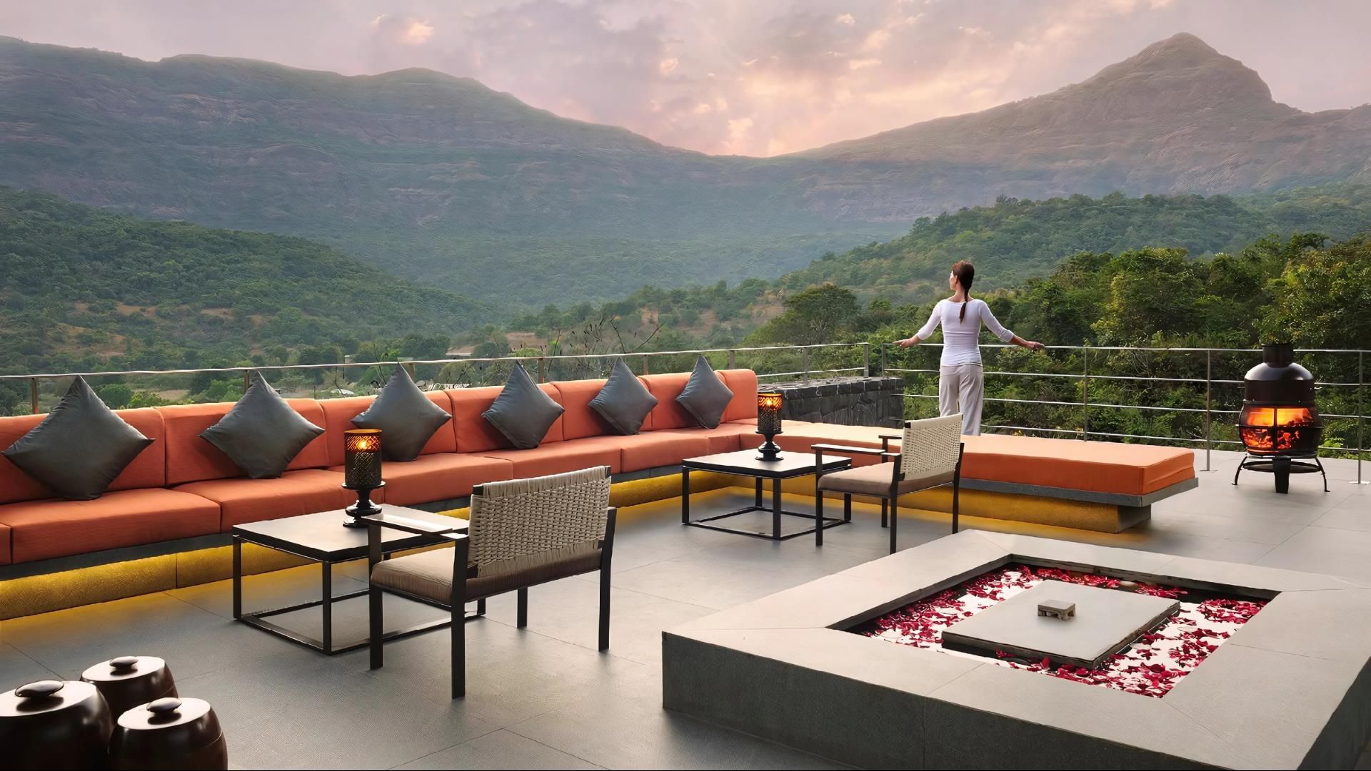 รูปสถานที่จัดงาน