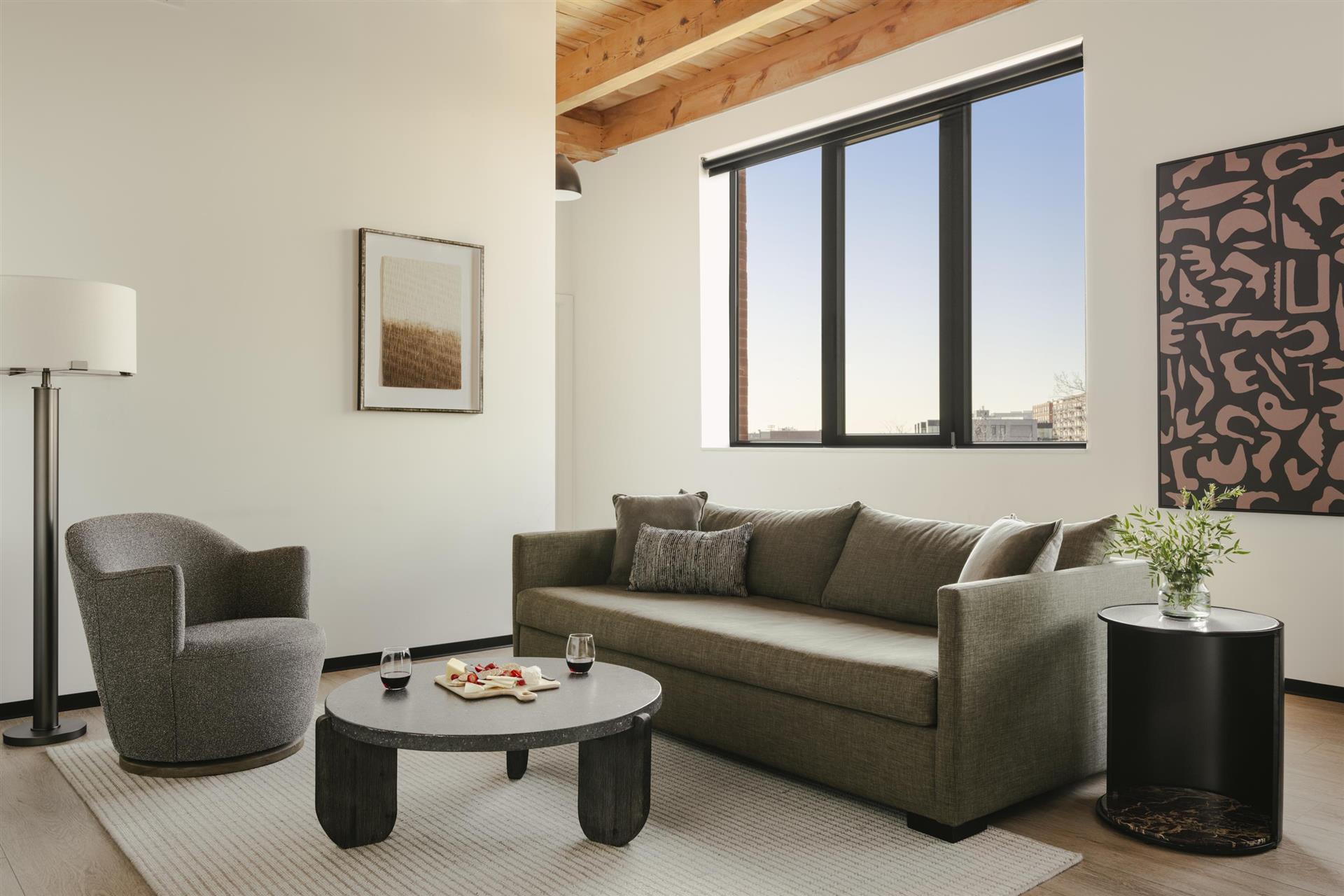 Sonder Market Hall Apartments West Loop image