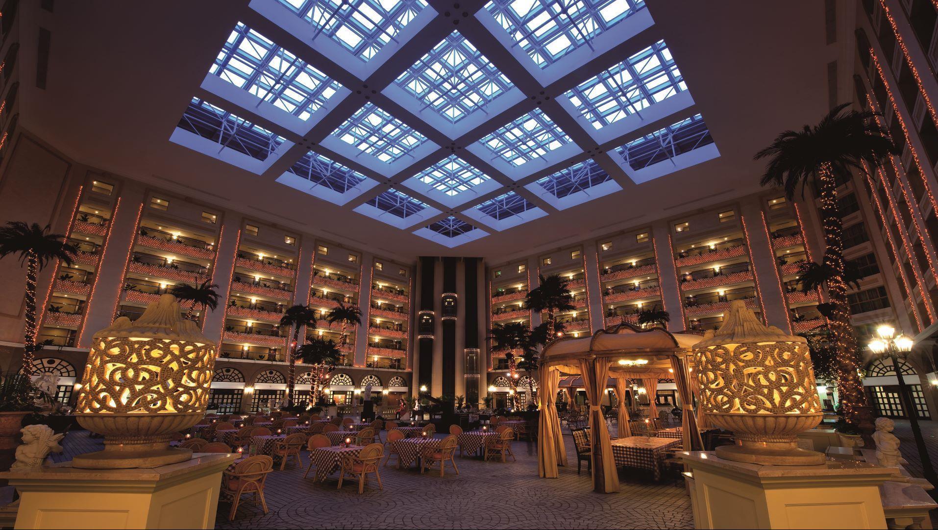 Sunworld Dynasty Hotel Beijing image