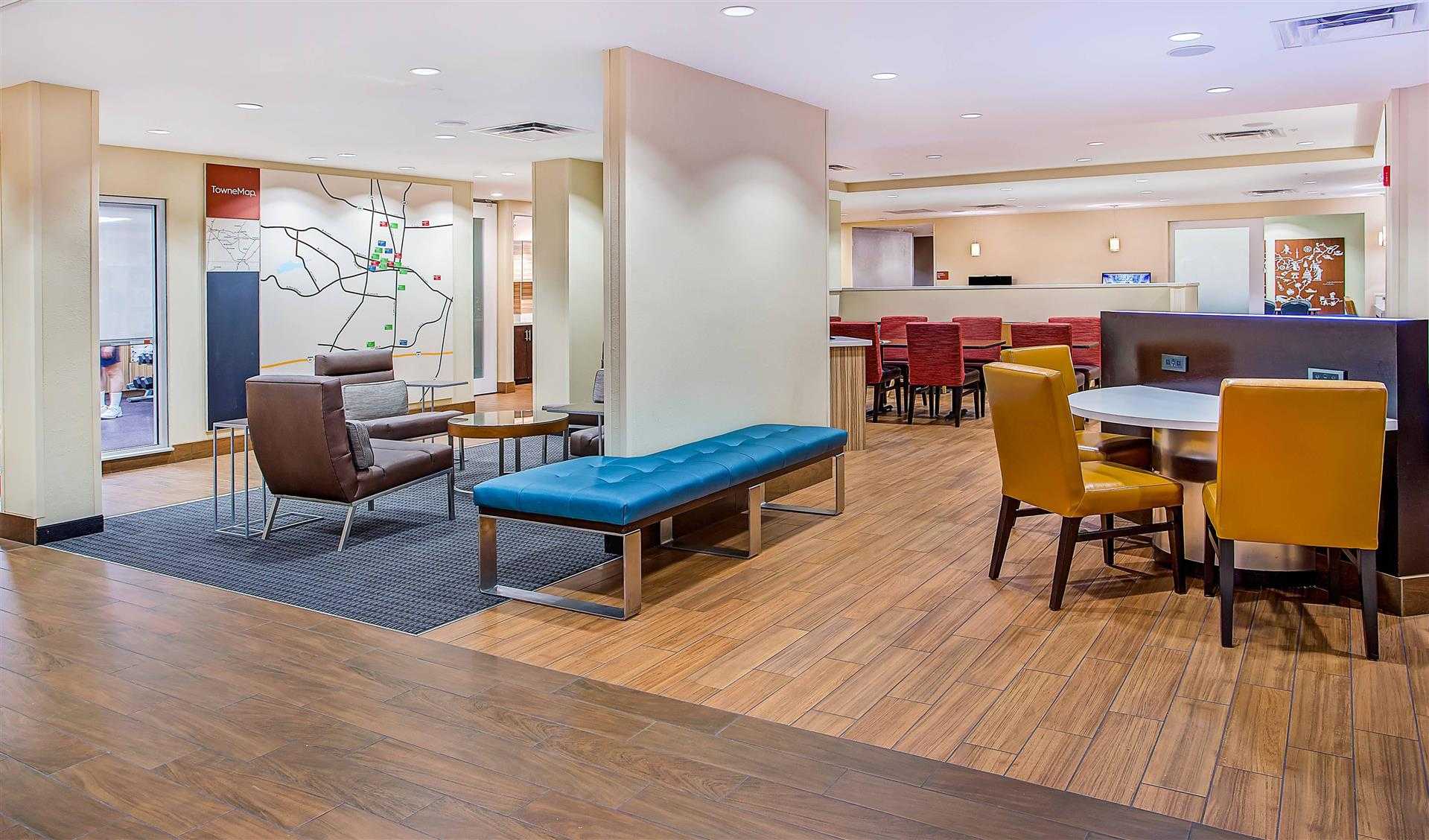 TownePlace Suites by Marriott Chicago Waukegan/Gurnee в Waukegan, IL