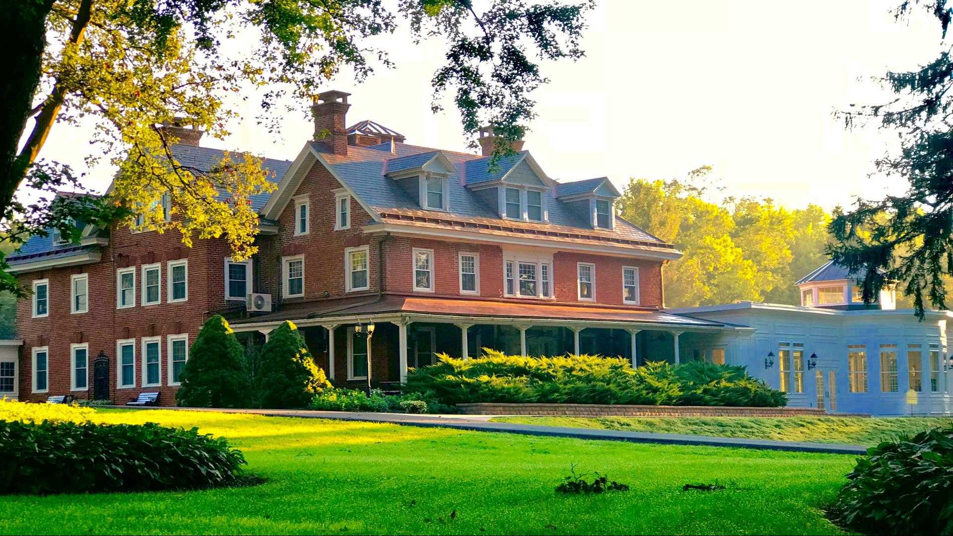 Cameron Estate Inn в Reading, PA