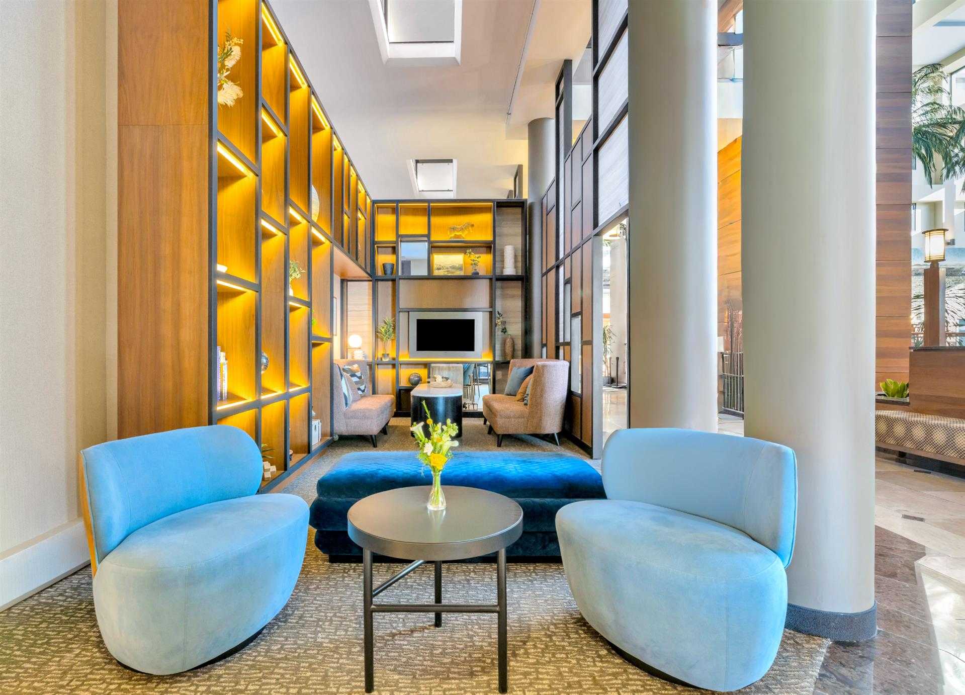 Crowne Plaza Foster City-San Mateo в Фостер Сити, CA