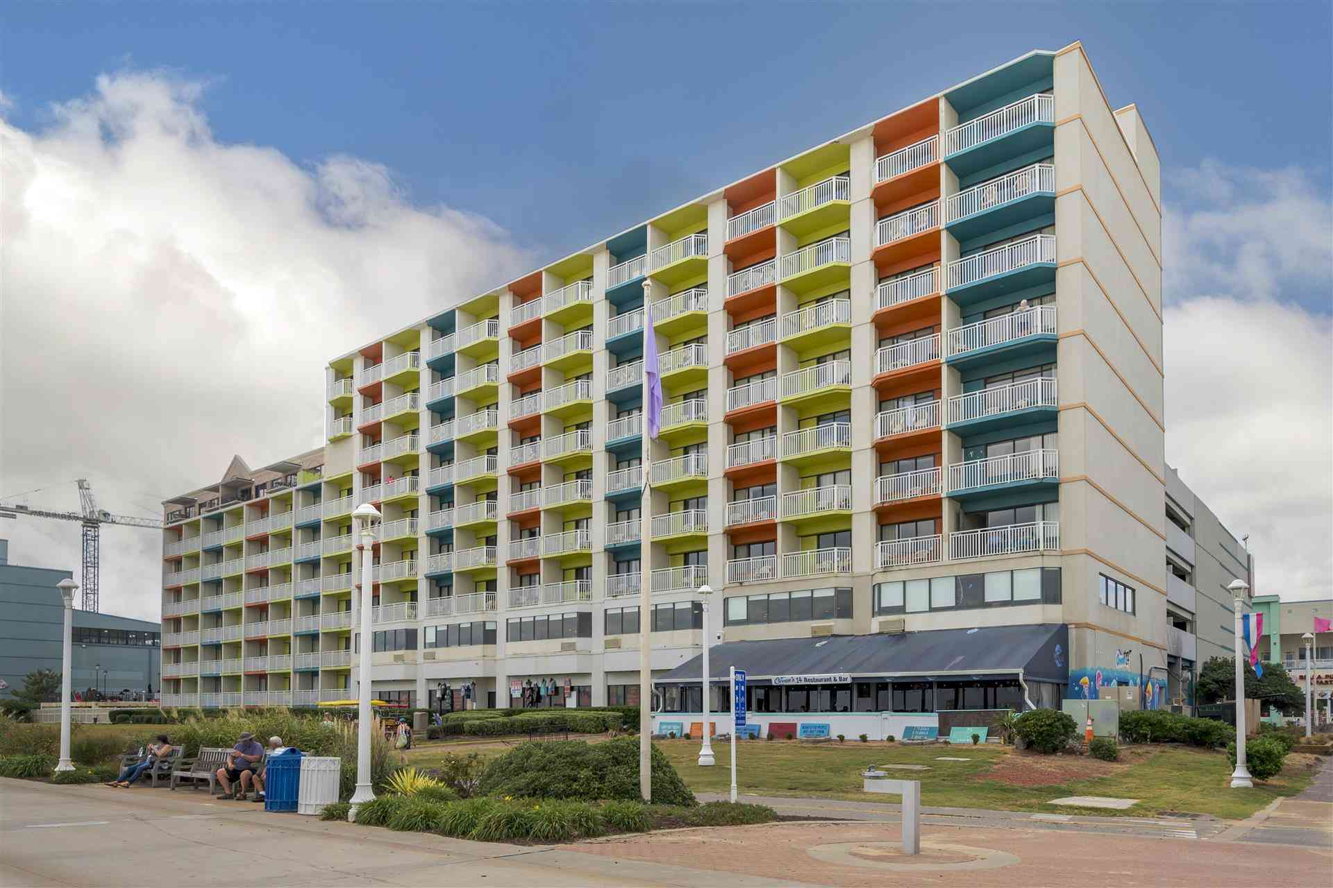 Sandcastle Resort On The Beach в Virginia Beach, VA