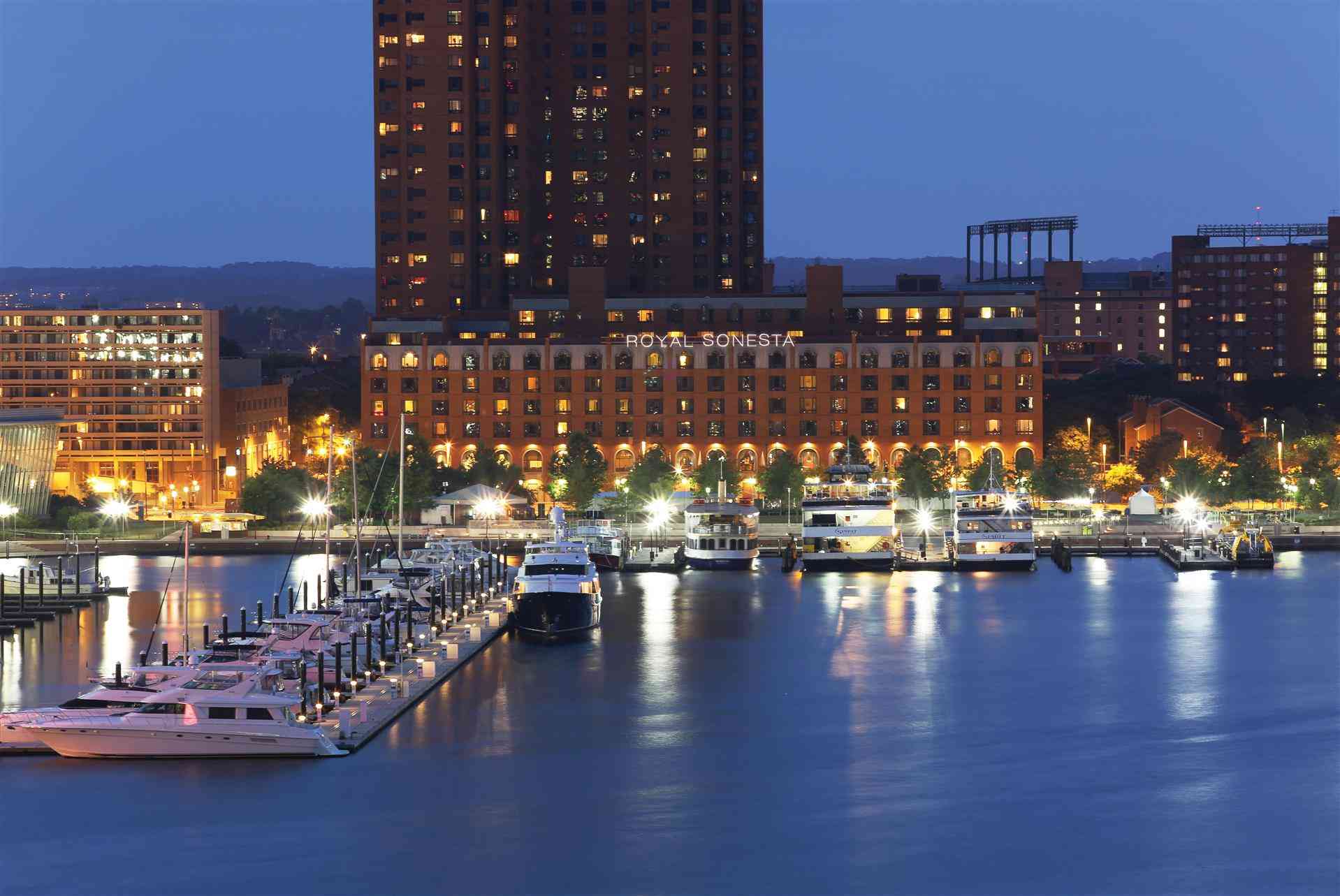 The Royal Sonesta Harbor Court Baltimore в Baltimore, MD