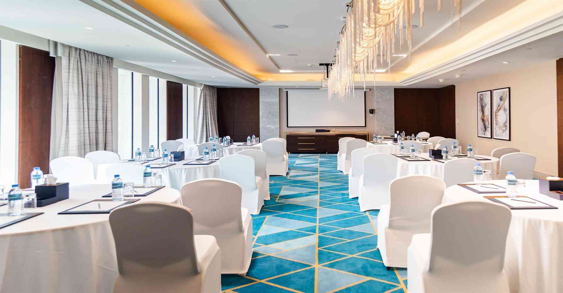 Wyndham Grand Doha West Bay Beach a Doha, QA