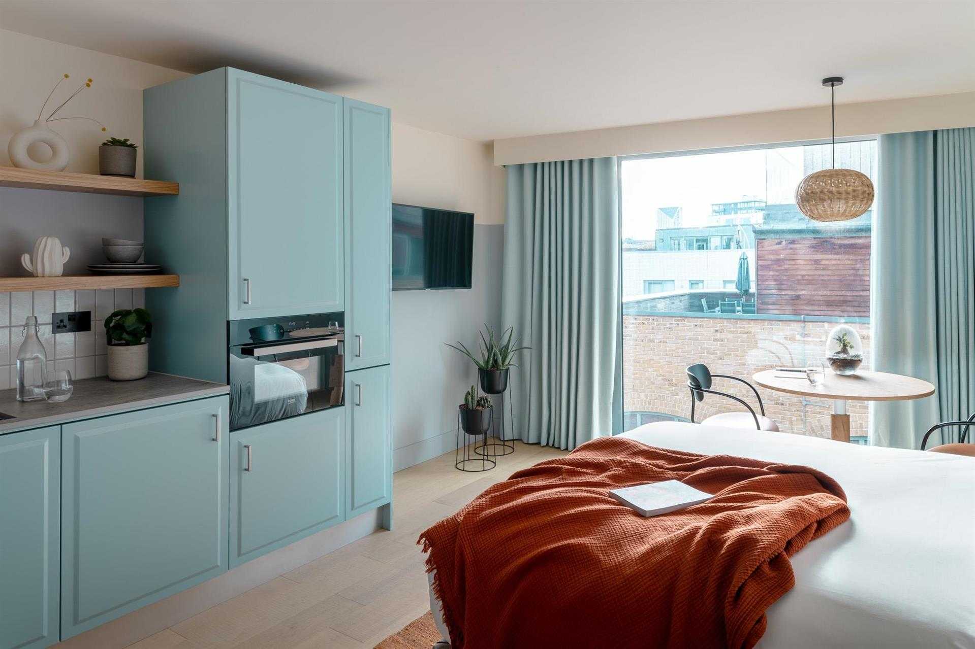 Bermonds Locke, Tower Bridge à London, GB1