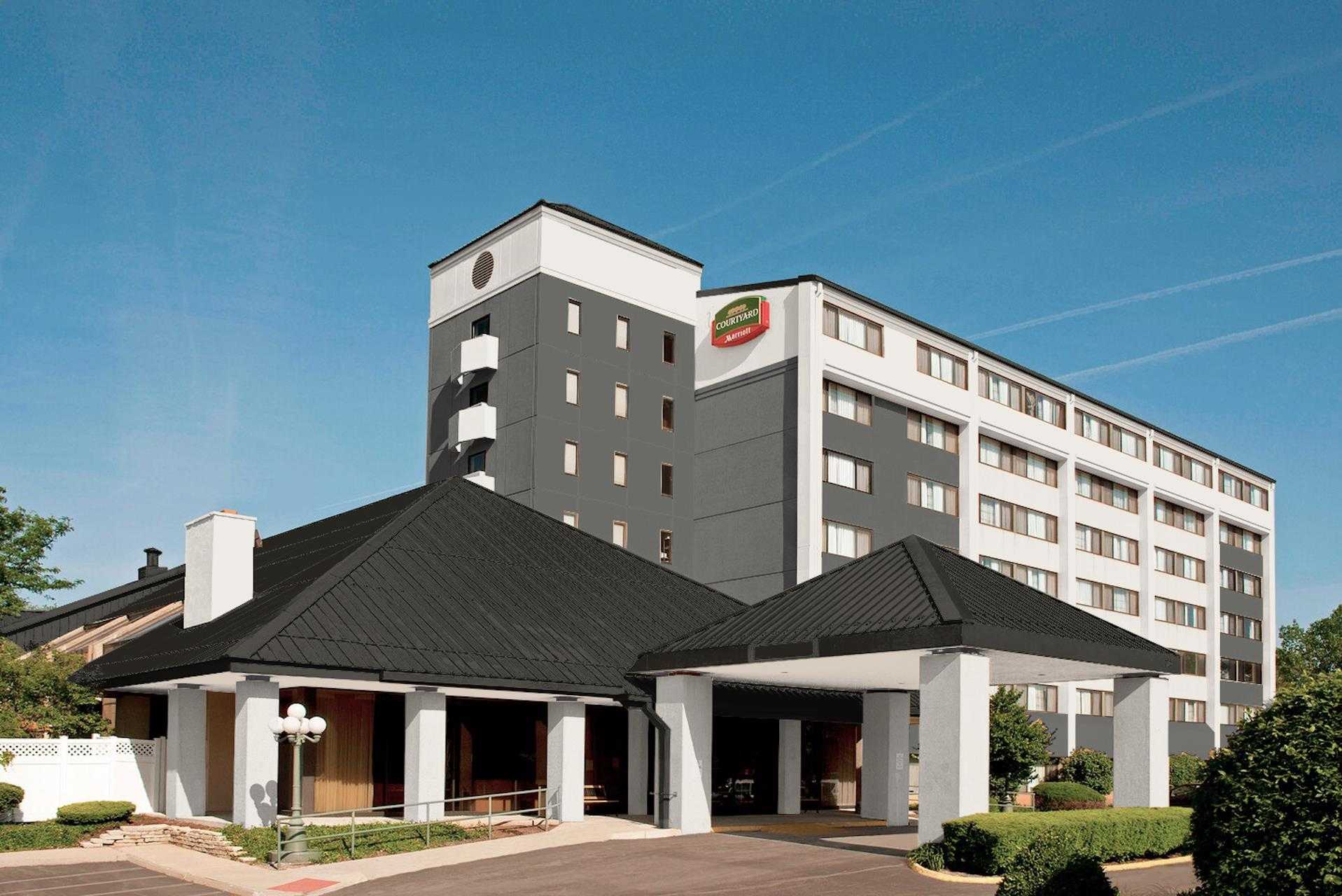 Courtyard by Marriott Chicago Elmhurst/Oakbrook Area в Elmhurst, IL