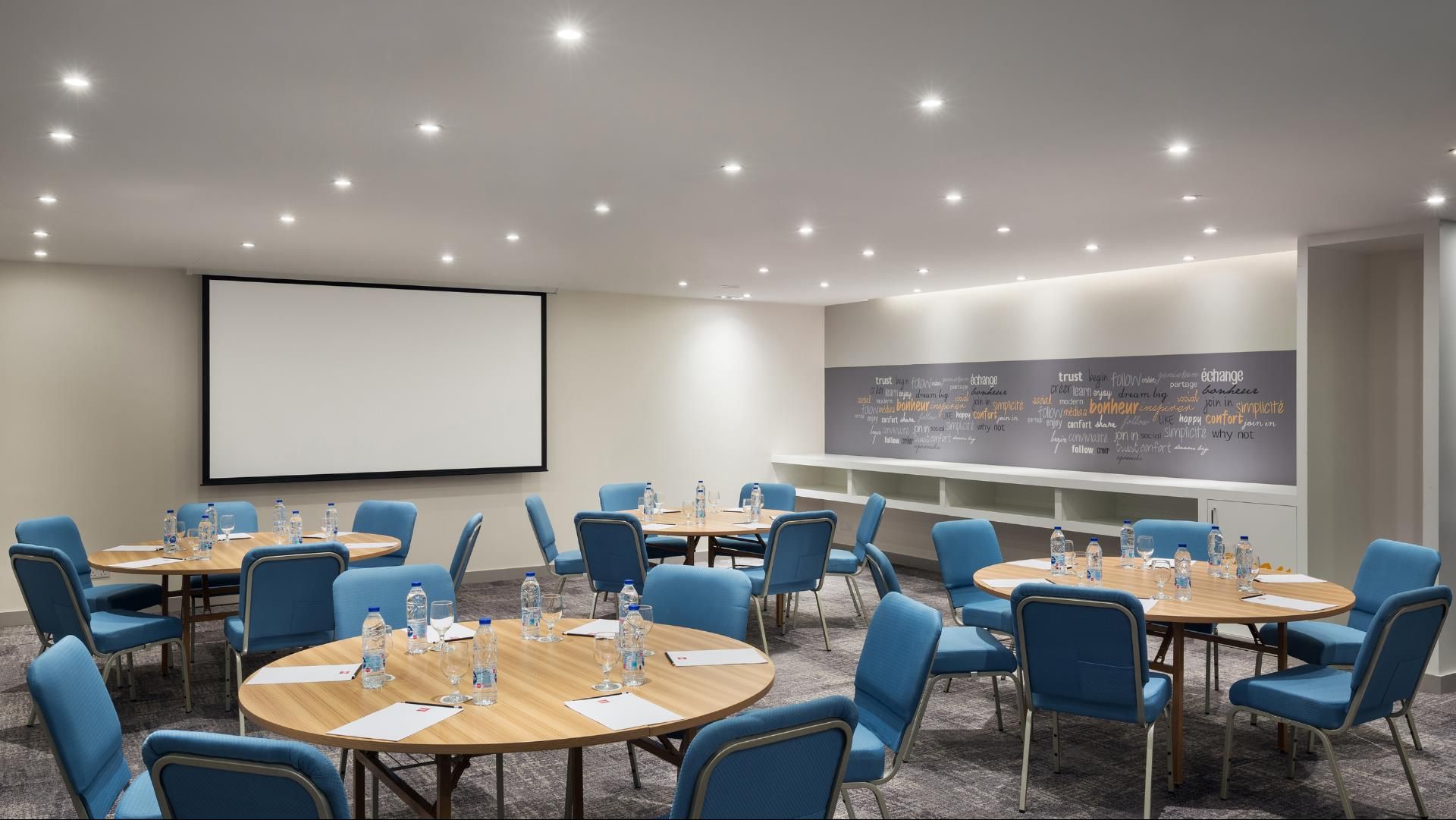 รูปสถานที่จัดงาน