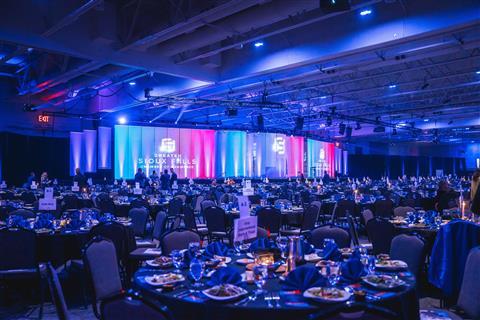 Convention Center at the Denny Sanford PREMIER Center"" an ""ASM Global Managed Facility"" в Sioux Falls, SD