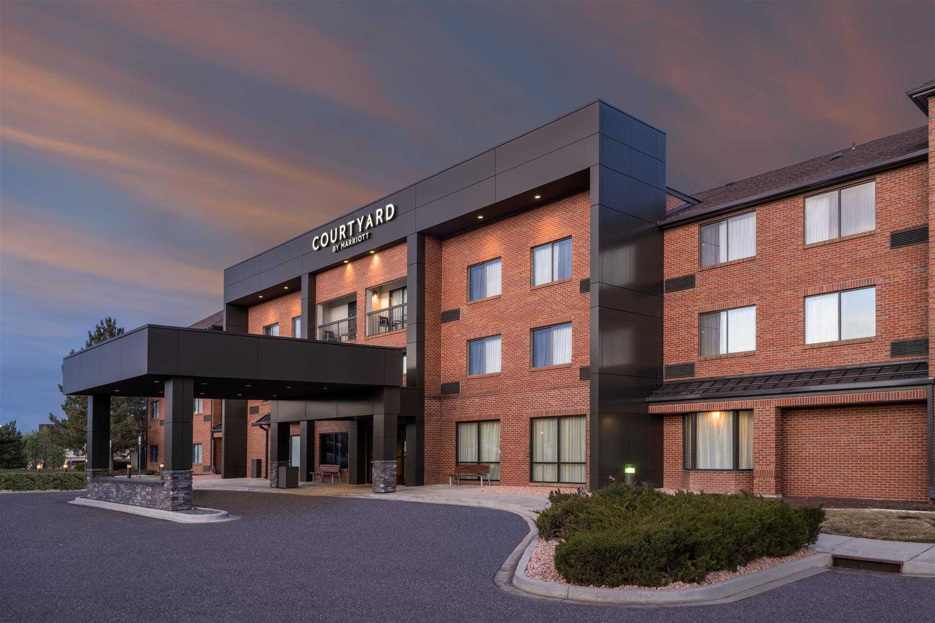 Courtyard by Marriott Boulder Broomfield в Louisville, CO
