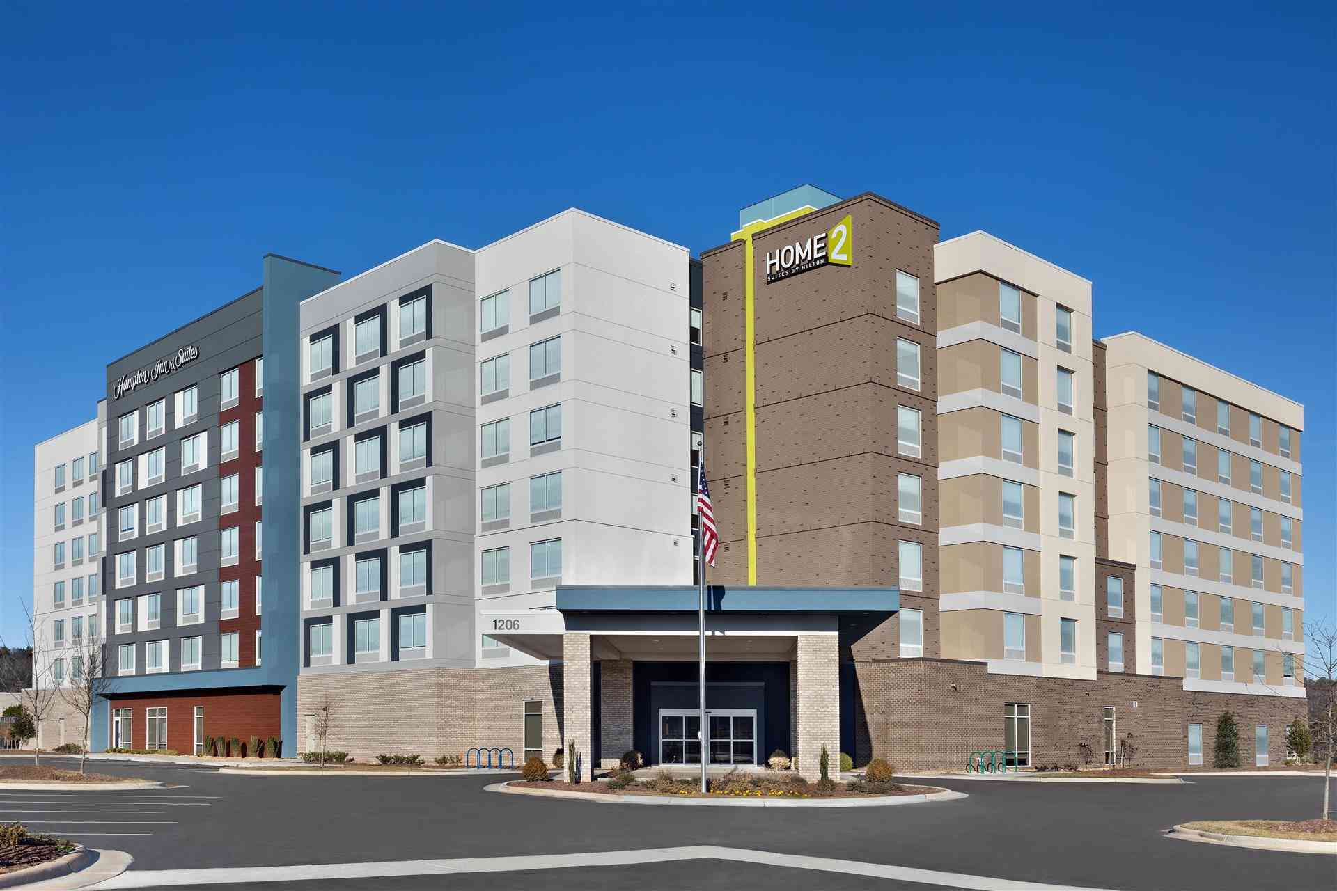 Home2 Suites by Hilton Durham University Medical Center в Durham, NC