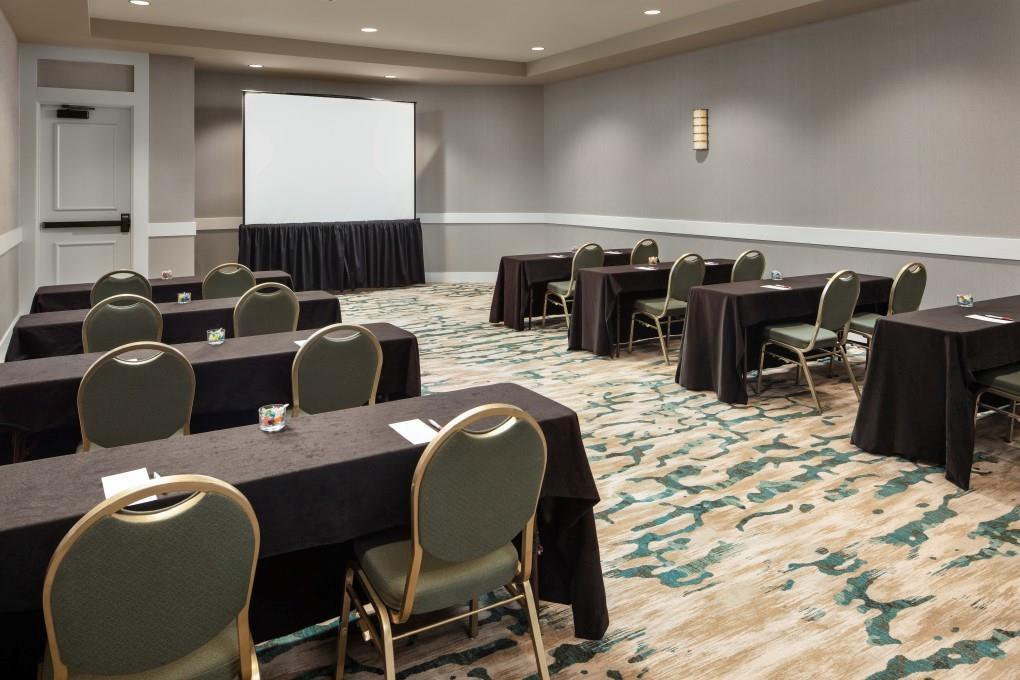 Изображение помещения для встречи