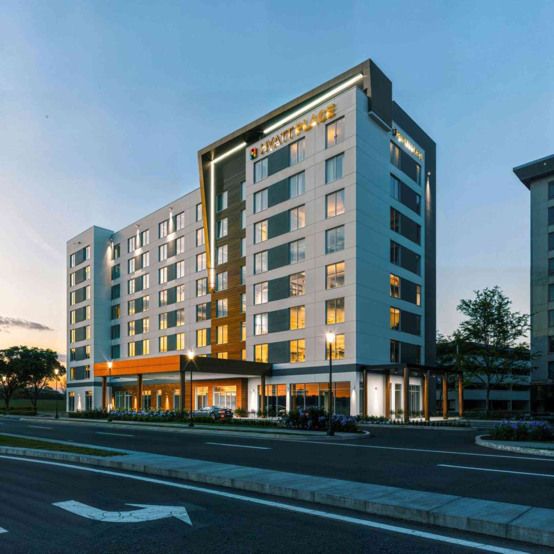 Hyatt Place Montreal Airport a Dorval, QC