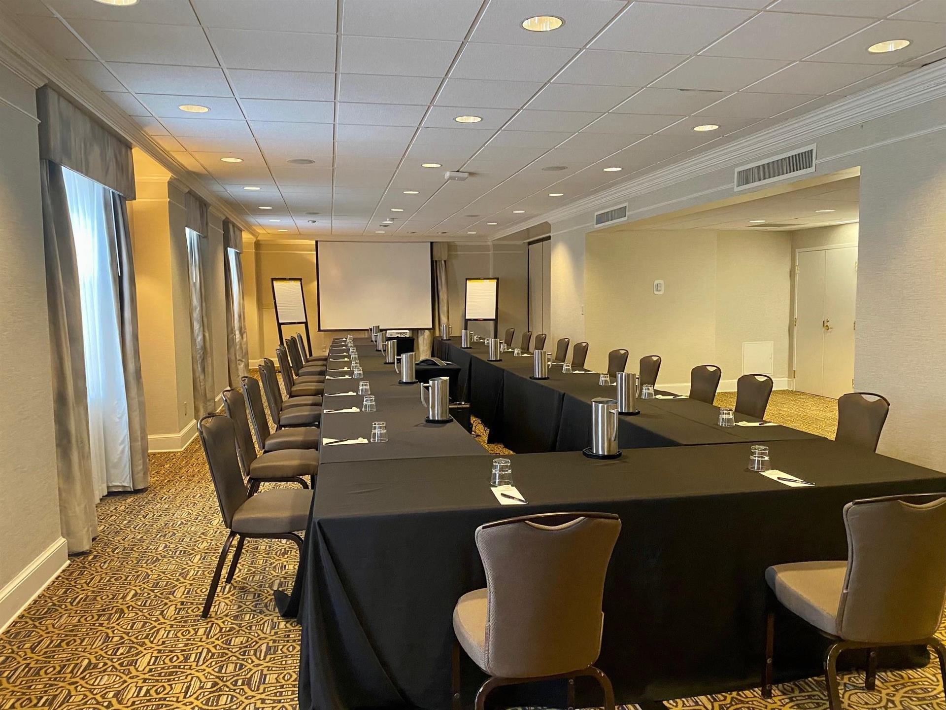 Изображение помещения для встречи