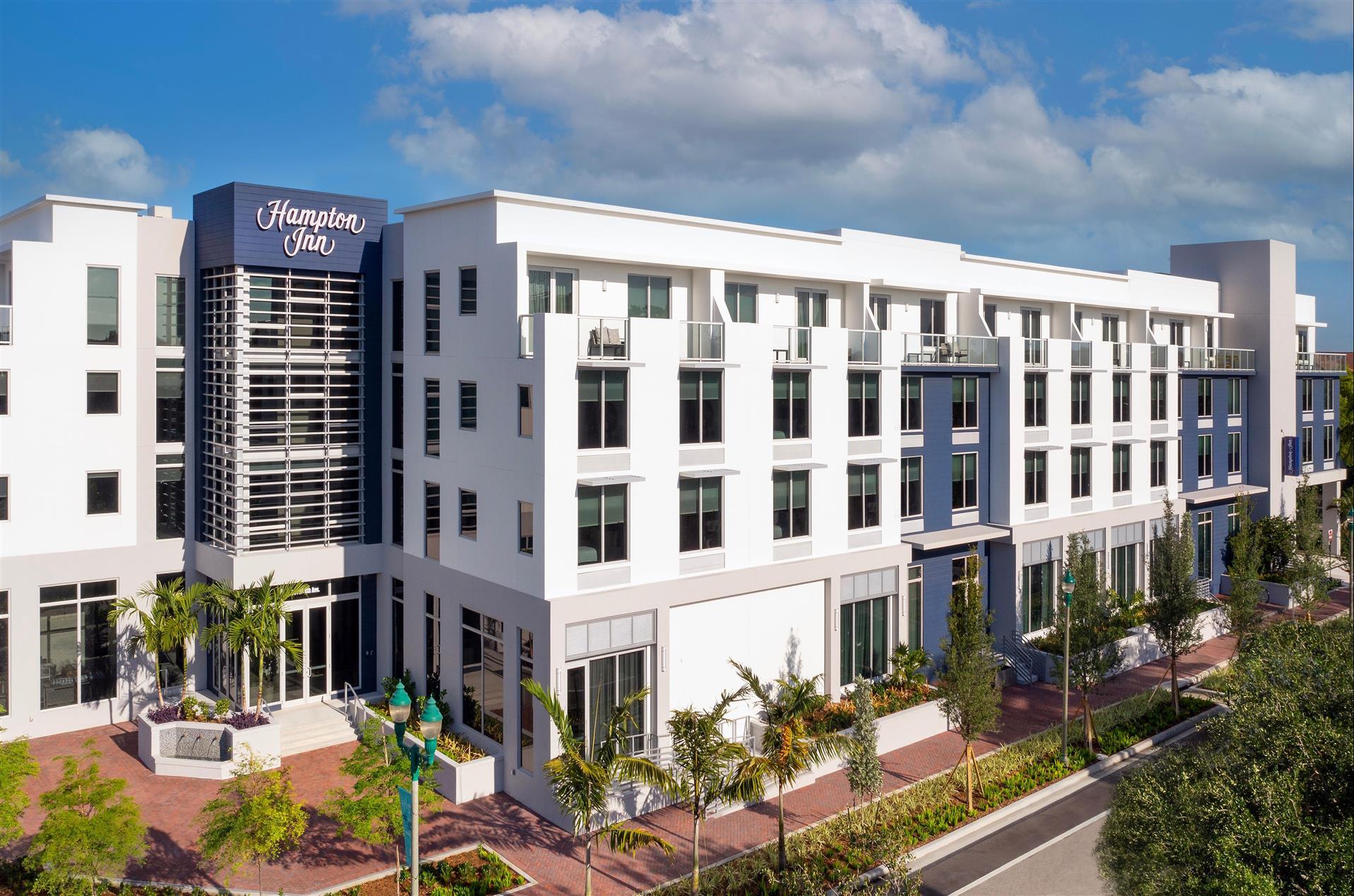 Hampton Inn Delray Beach image