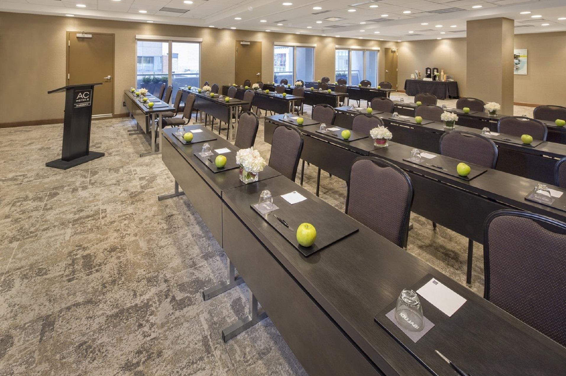 AC Hotel Chicago Downtown image