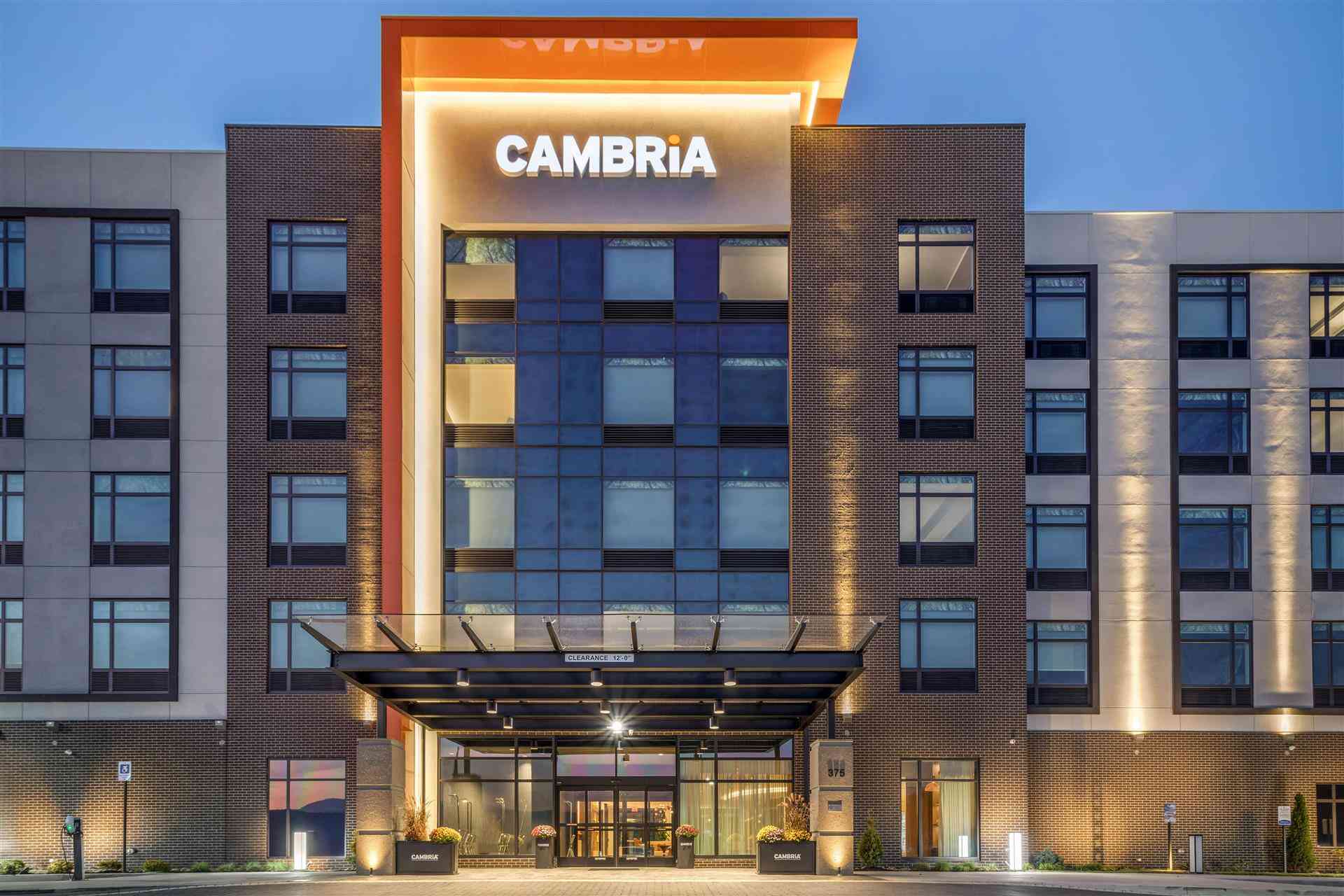 Cambria Hotel Pigeon Forge - 12% Commission in Pigeon Forge, TN