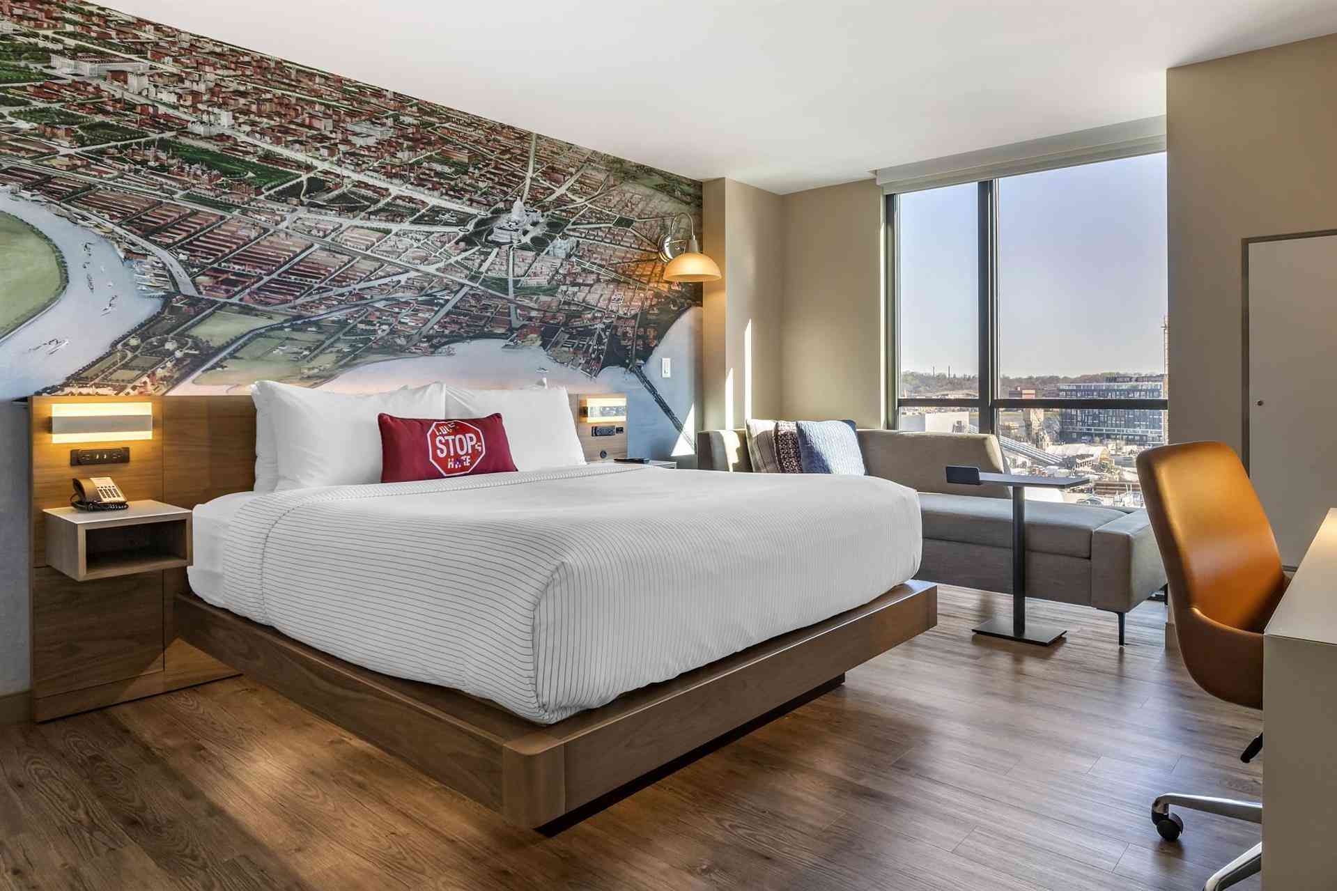 Cambria Hotel Washington D.C. Navy Yard Riverfront в Washington, DC