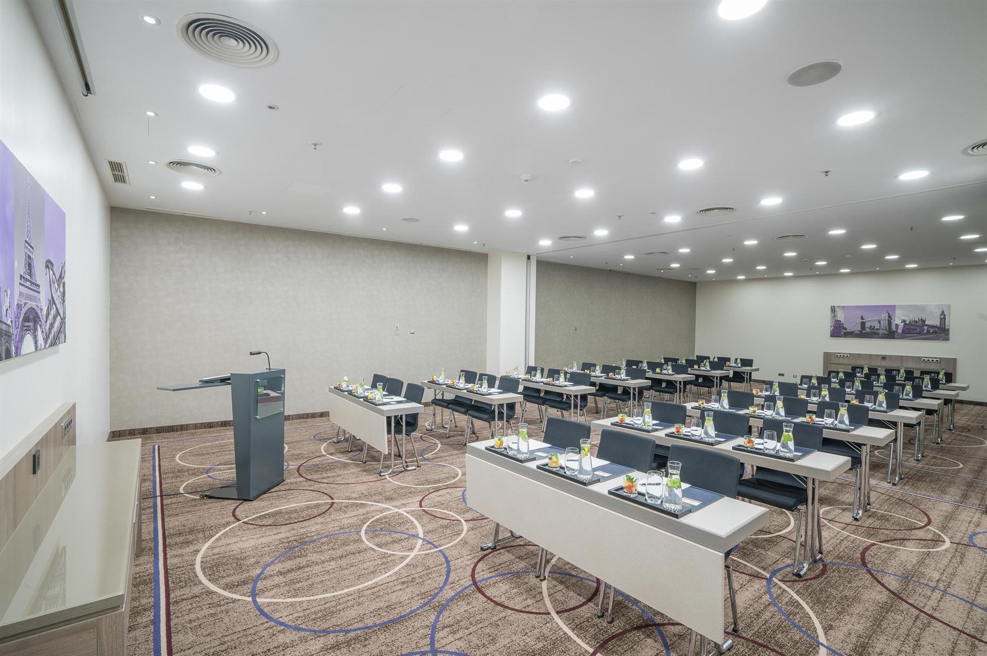 Imagem da sala de reuniões