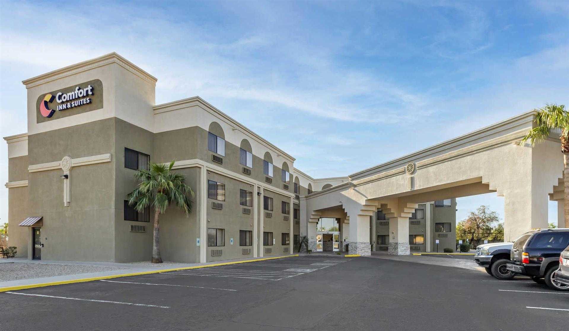 Comfort Inn & Suites Surprise Near Sun City West a Surprise, AZ