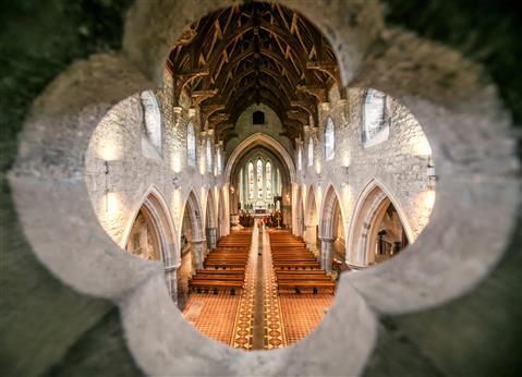 St Canice's kathedraal en ronde toren